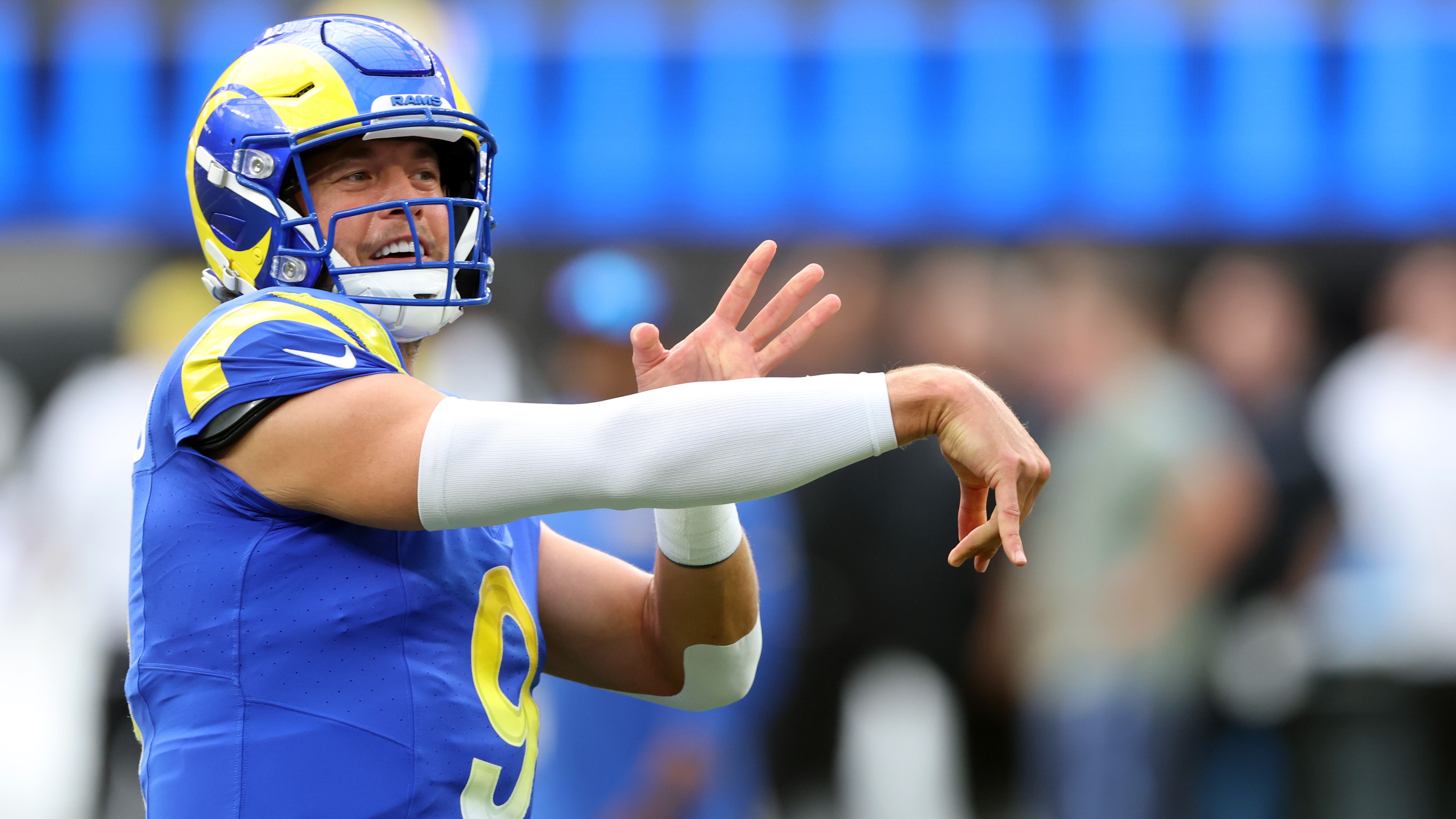 Indianapolis Colts v Los Angeles Rams