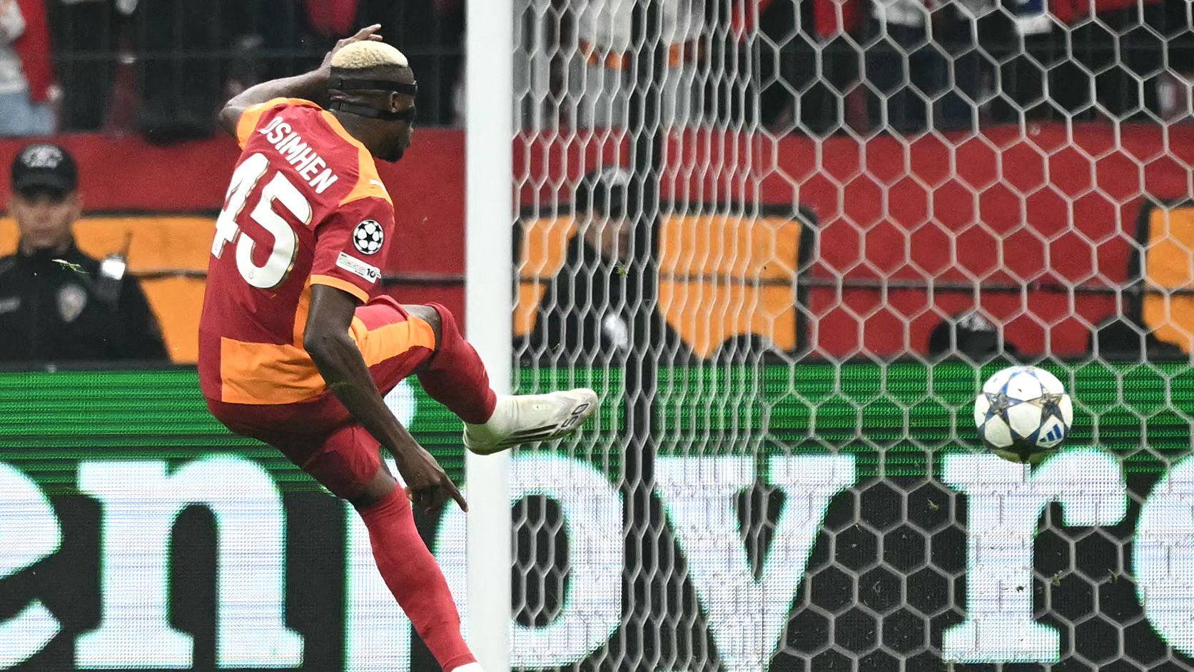 FBL-EUR-C1-GALATASARAY-LIVERPOOL