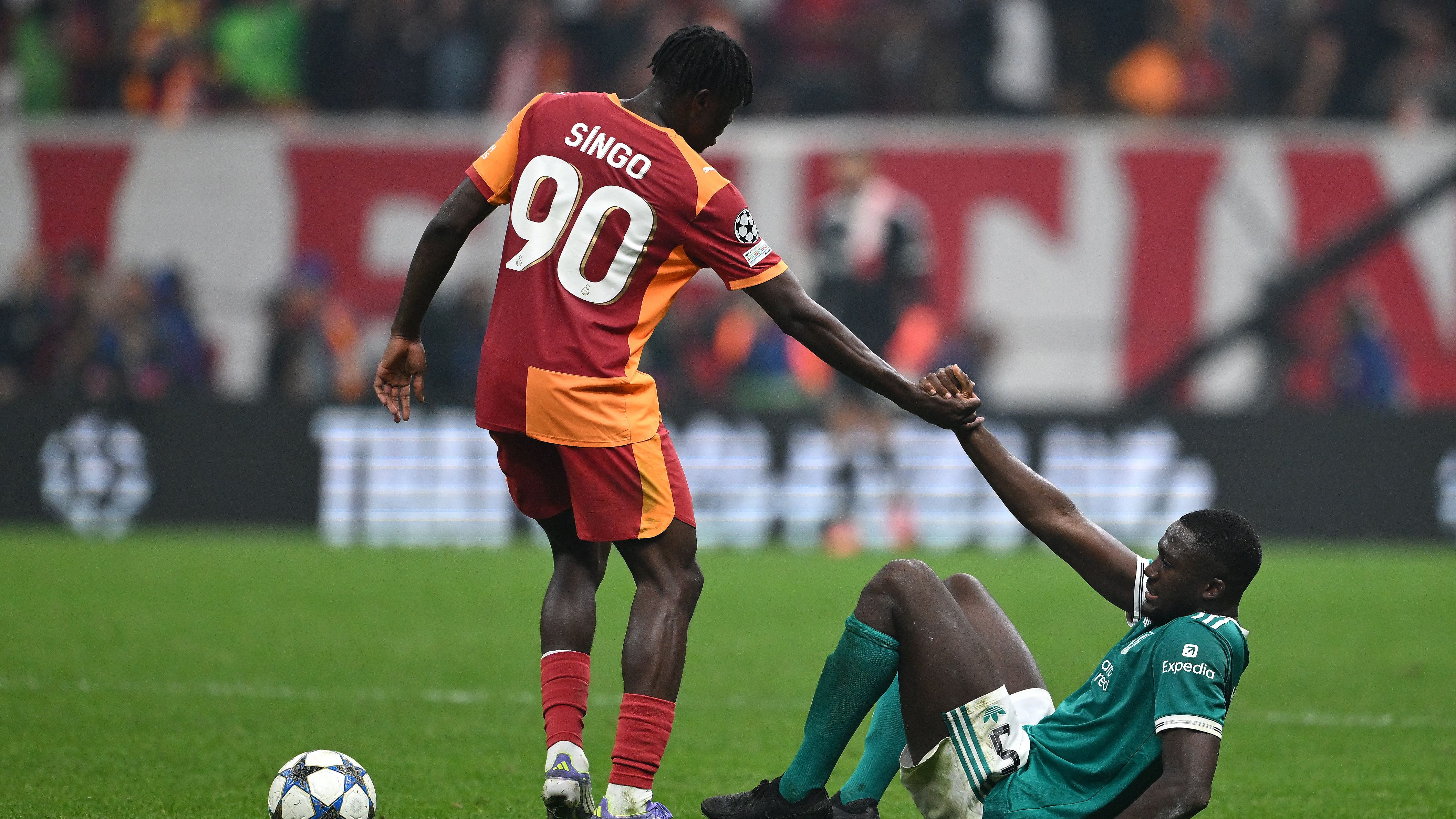 FBL-EUR-C1-GALATASARAY-LIVERPOOL