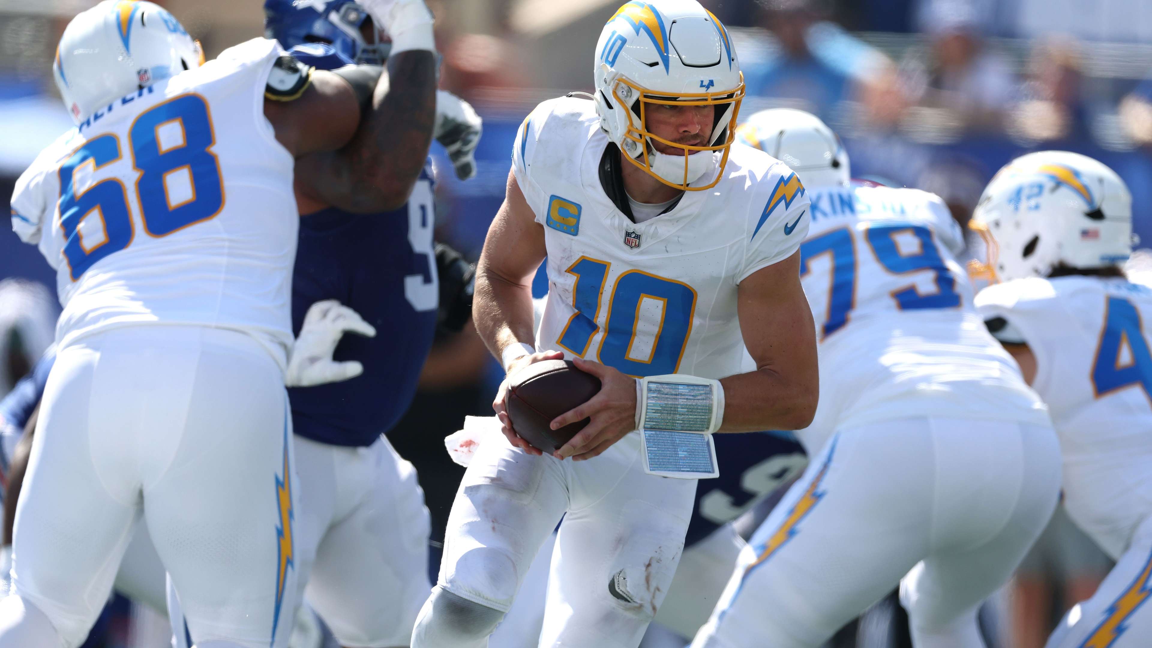 Los Angeles Chargers v New York Giants - NFL 2025