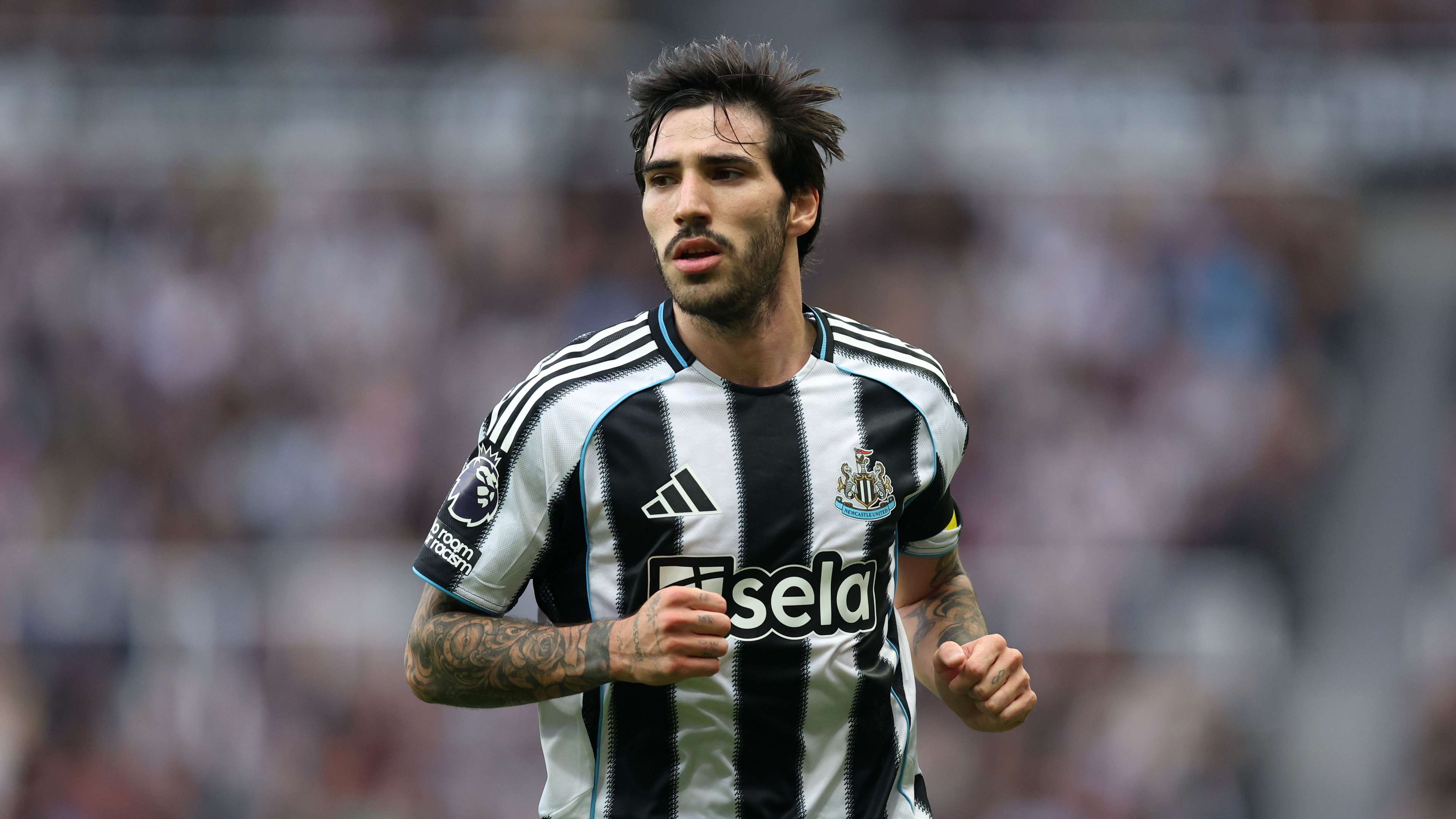 Newcastle United v Arsenal - Premier League