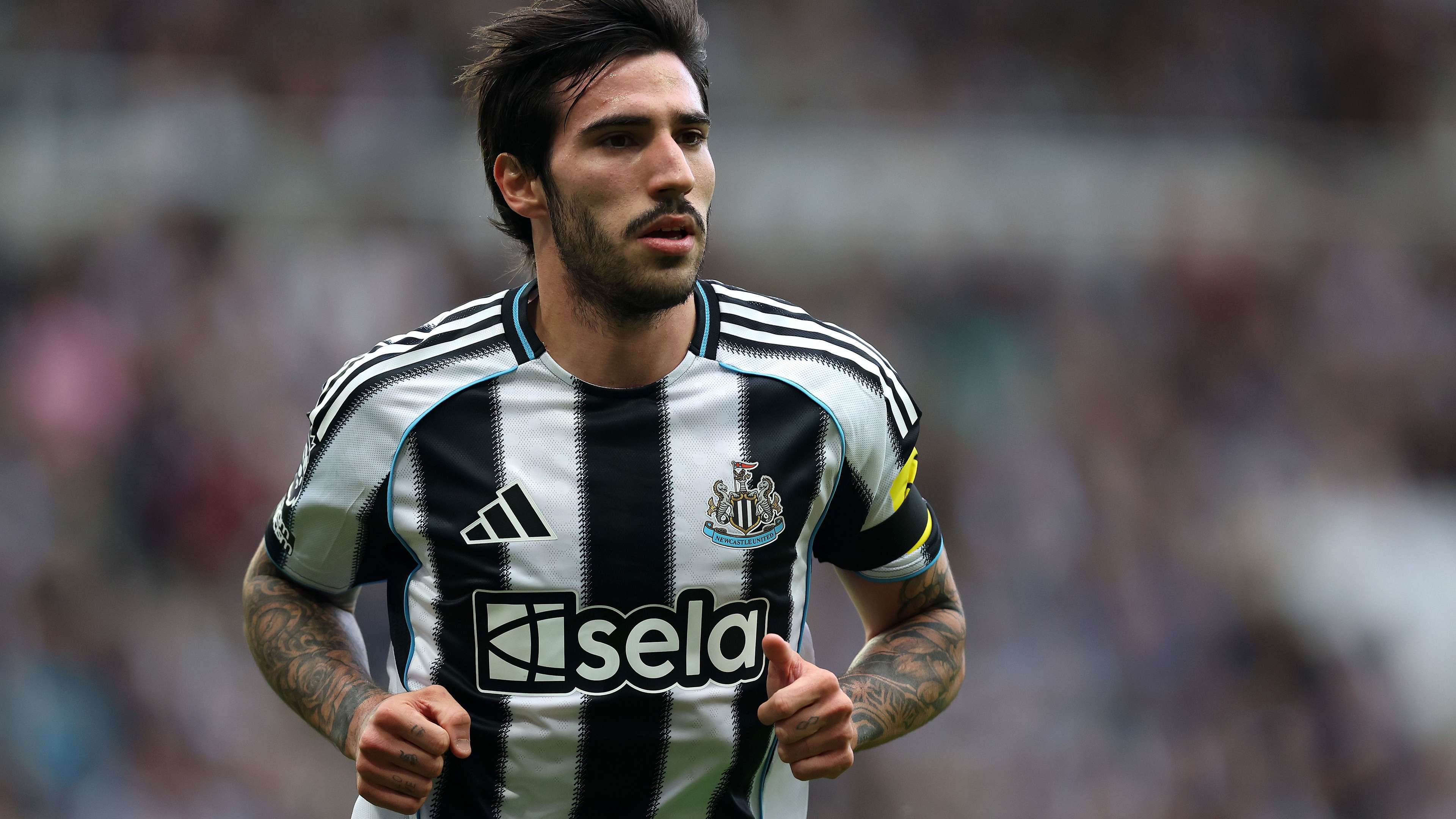 Newcastle United v Arsenal - Premier League