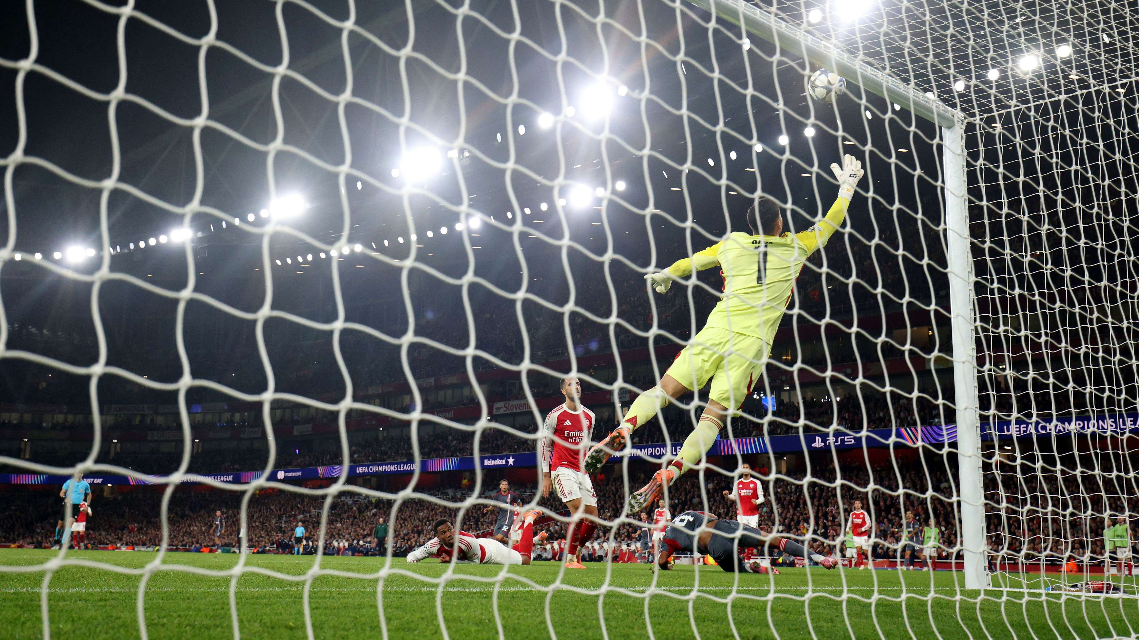 FBL-EUR-C1-ARSENAL-OLYMPIACOS