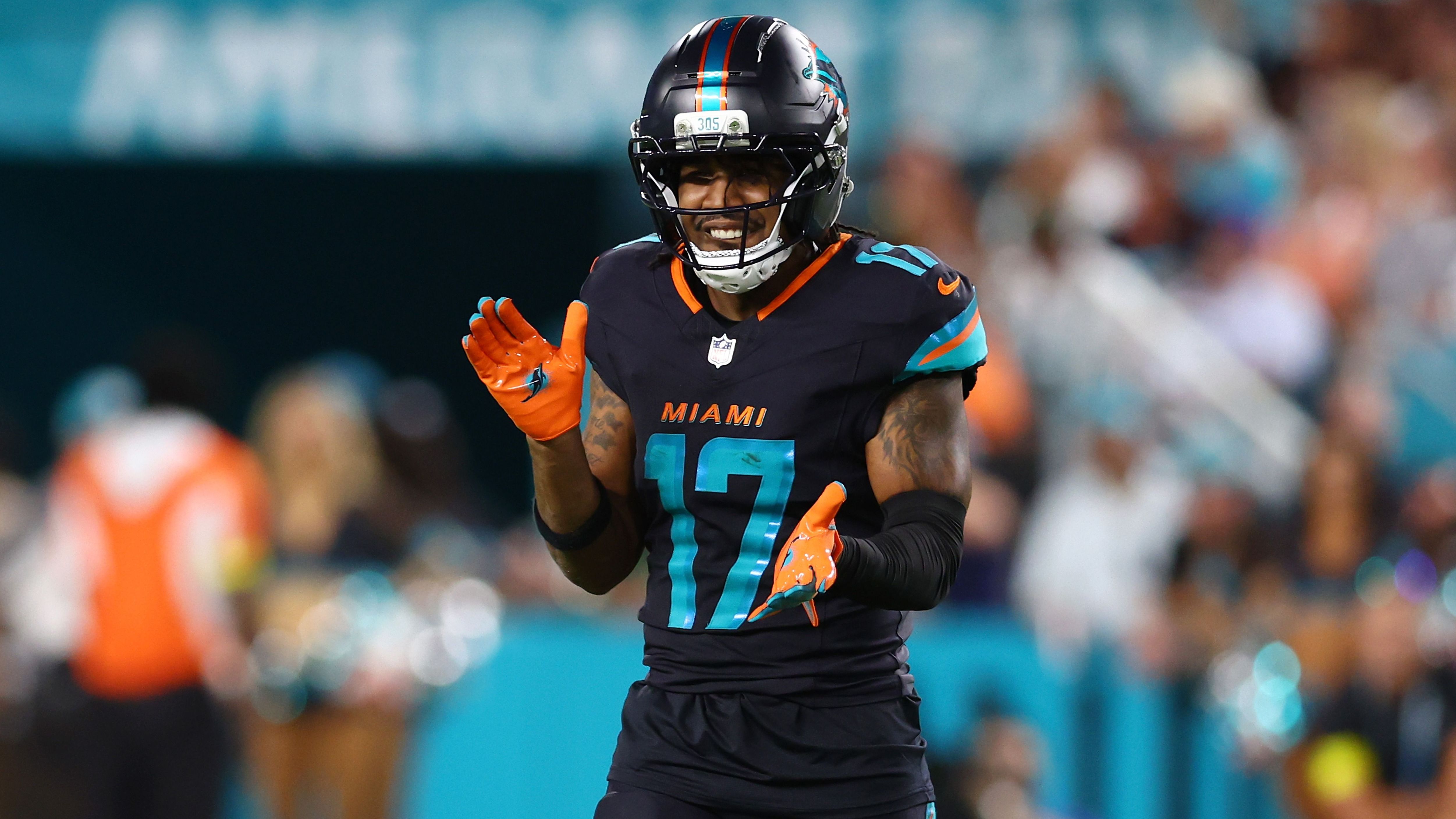 New York Jets v Miami Dolphins