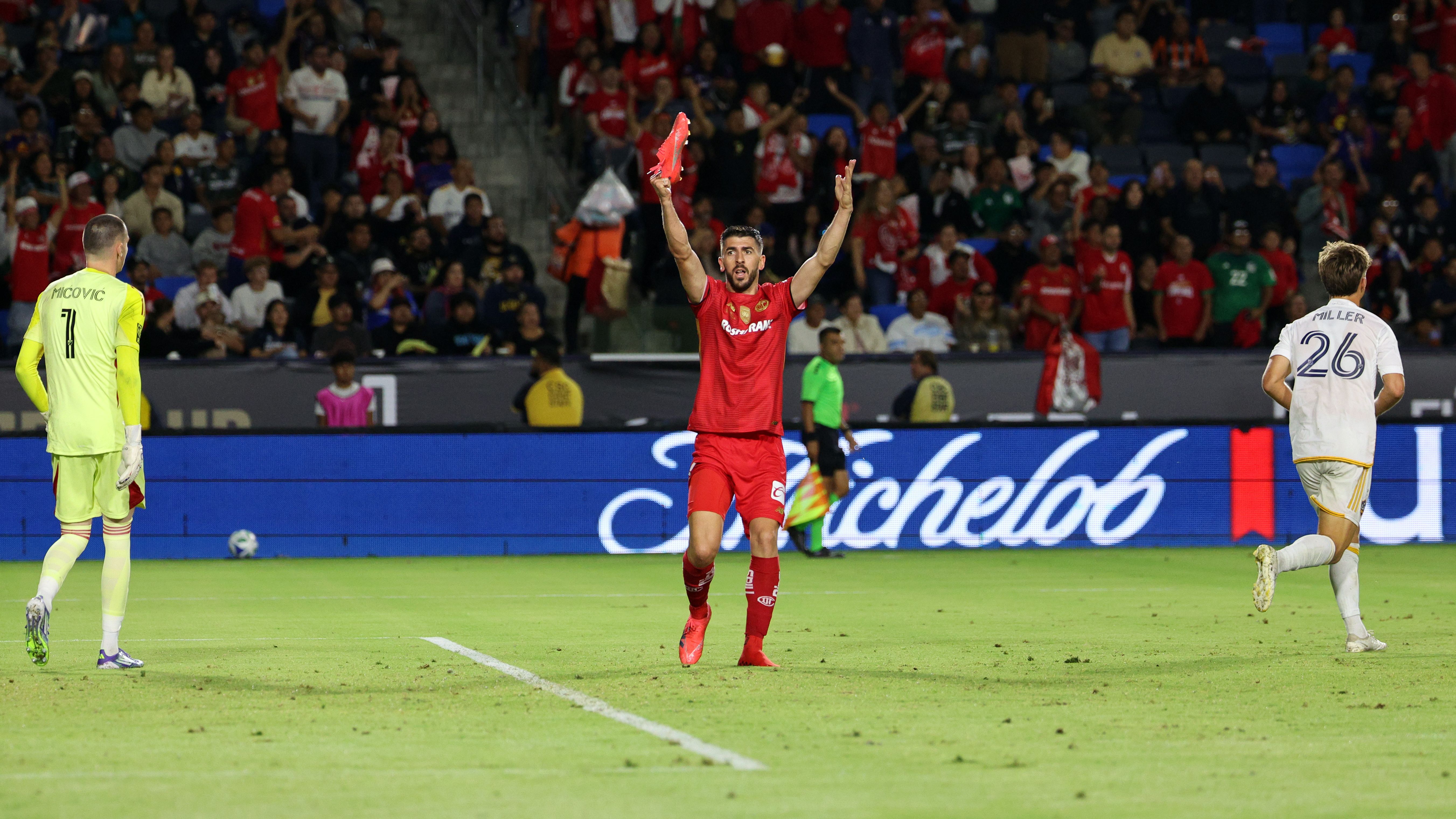 LA Galaxy v Toluca - Campeones Cup 2025