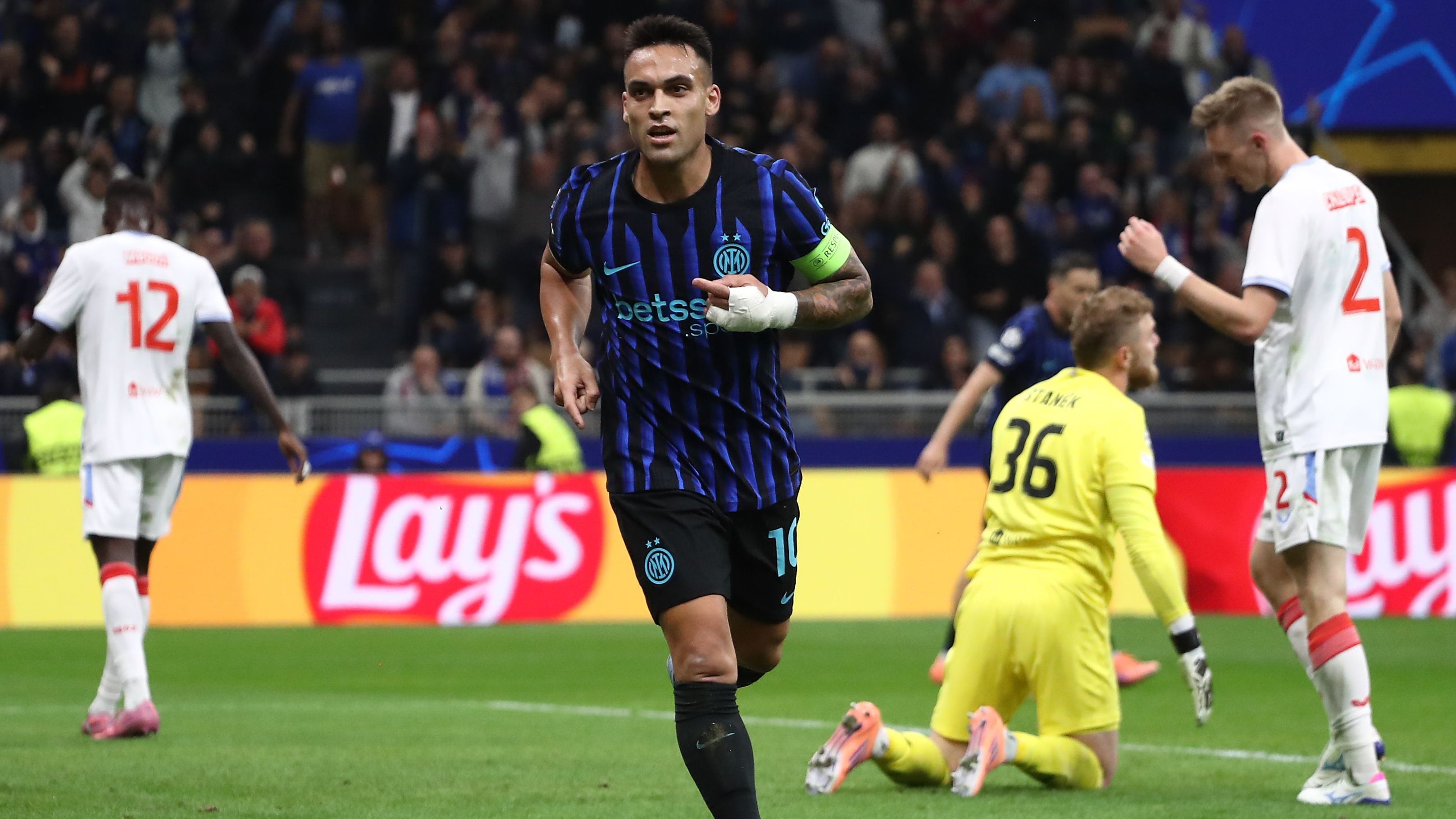 FC Internazionale Milano v SK Slavia Praha - UEFA Champions League 2025/26 League Phase MD2