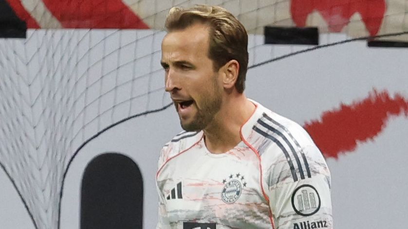 FBL-GER-BUNDESLIGA-FRANKFURT-BAYERN MUNICH