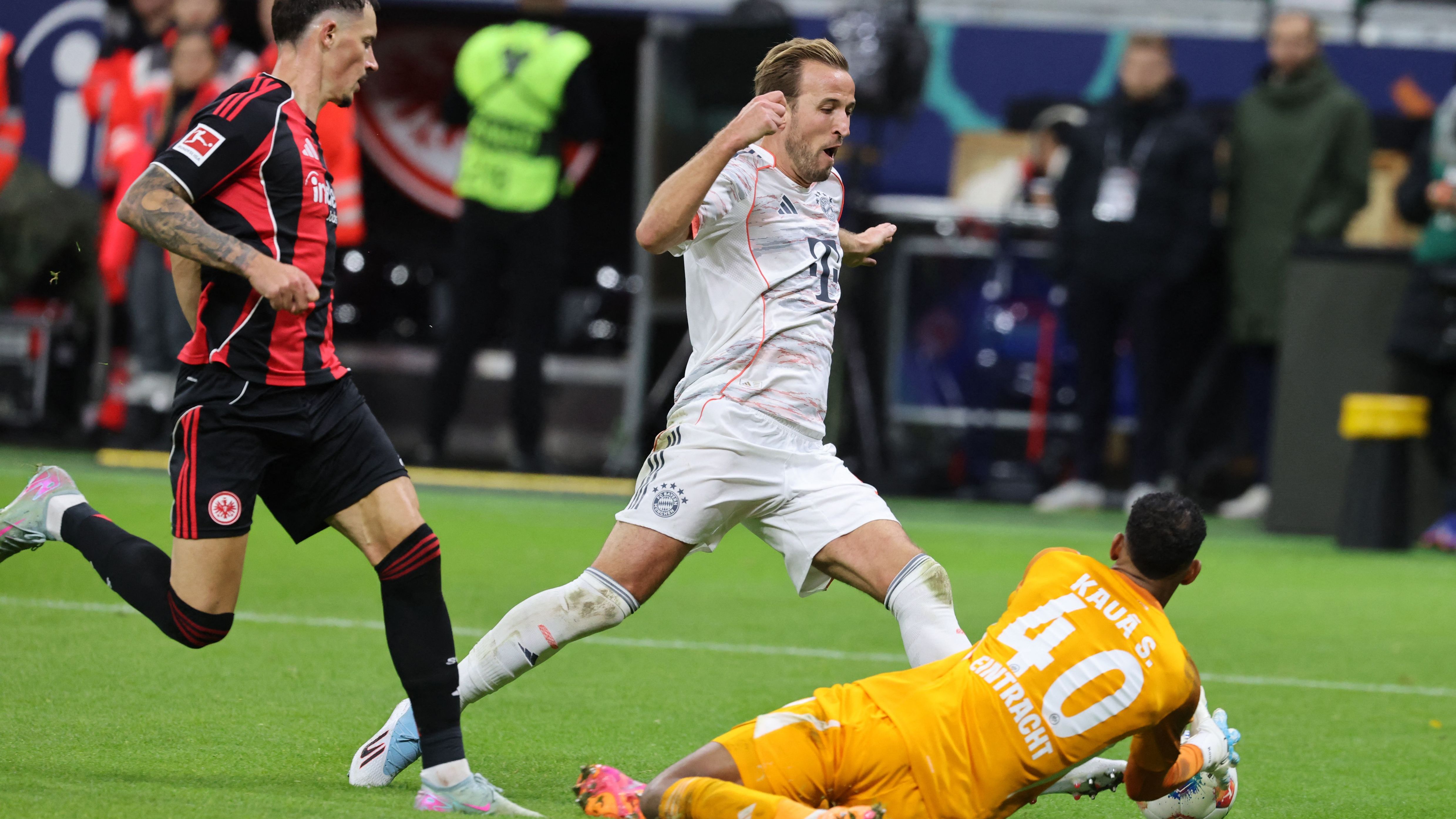 FBL-GER-BUNDESLIGA-FRANKFURT-BAYERN MUNICH