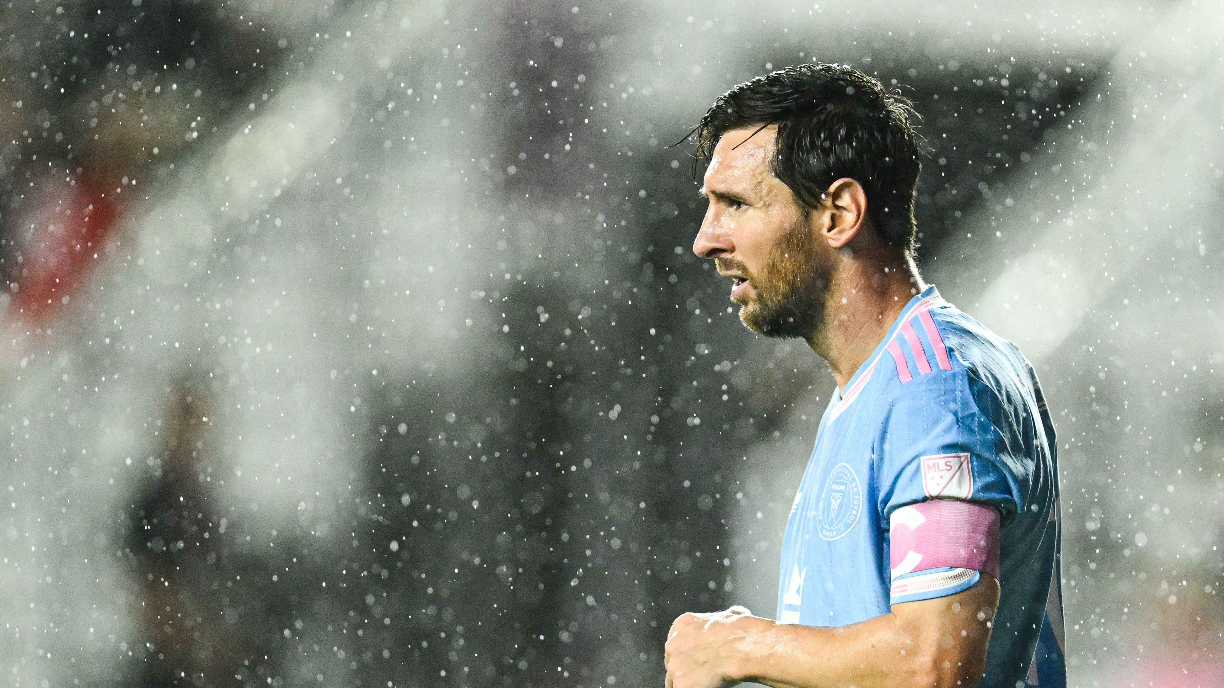 FBL-MLS-MIAMI-NEW ENGLAND