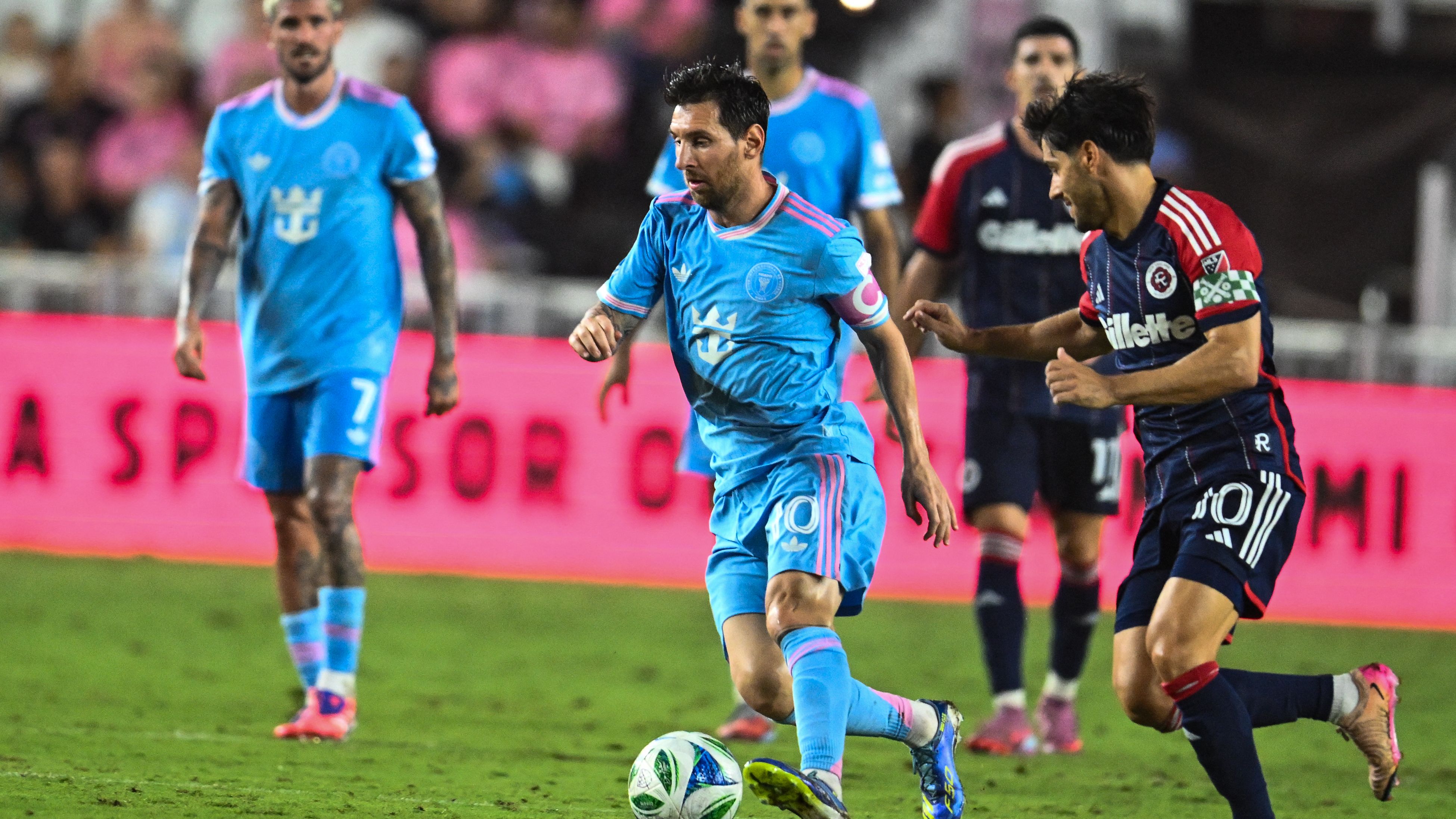 FBL-MLS-MIAMI-NEW ENGLAND