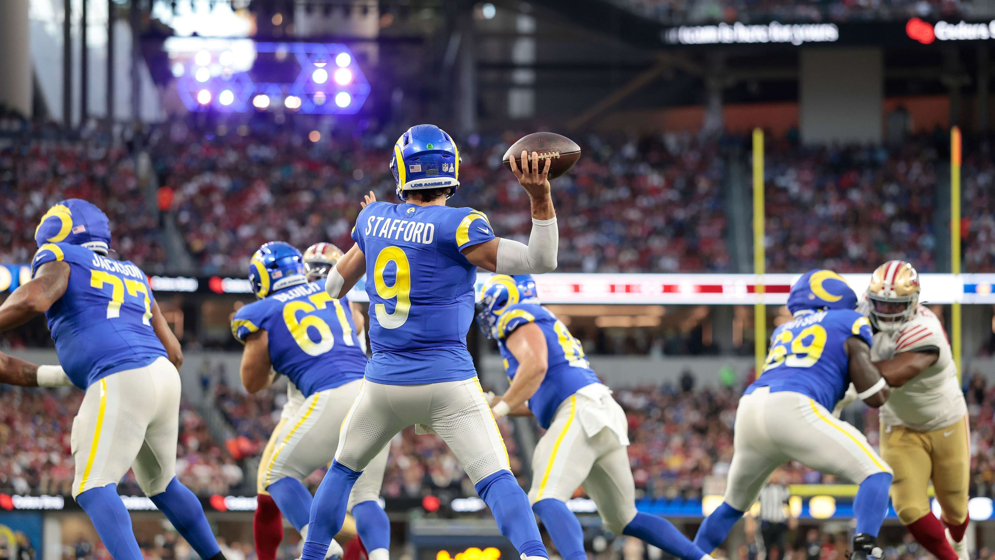 San Francisco 49ers v Los Angeles Rams - NFL 2025