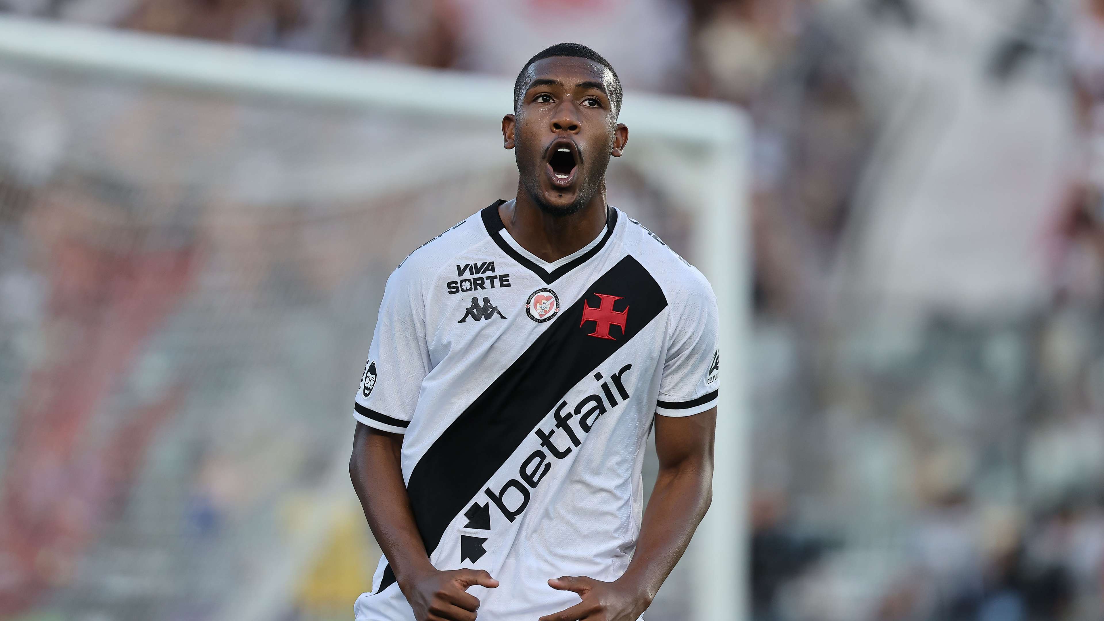 Spurs ready to launch €30m bid for Brazilian wonderkid Rayan but face competition from Aston Villa in race to snap up Vasco ace | Goal.com Ghana