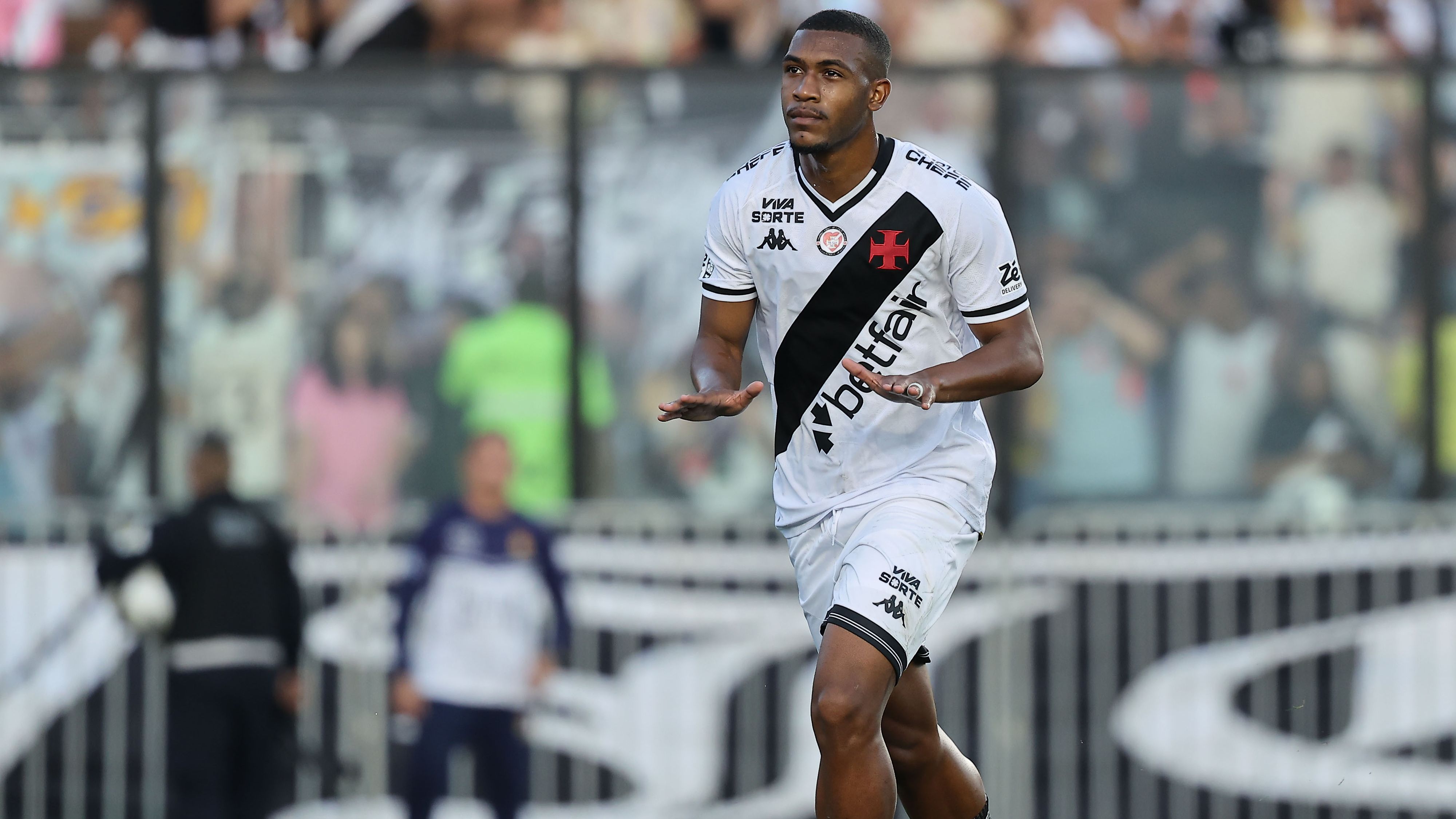 Vasco Da Gama v Vitoria - Brasileirao 2025