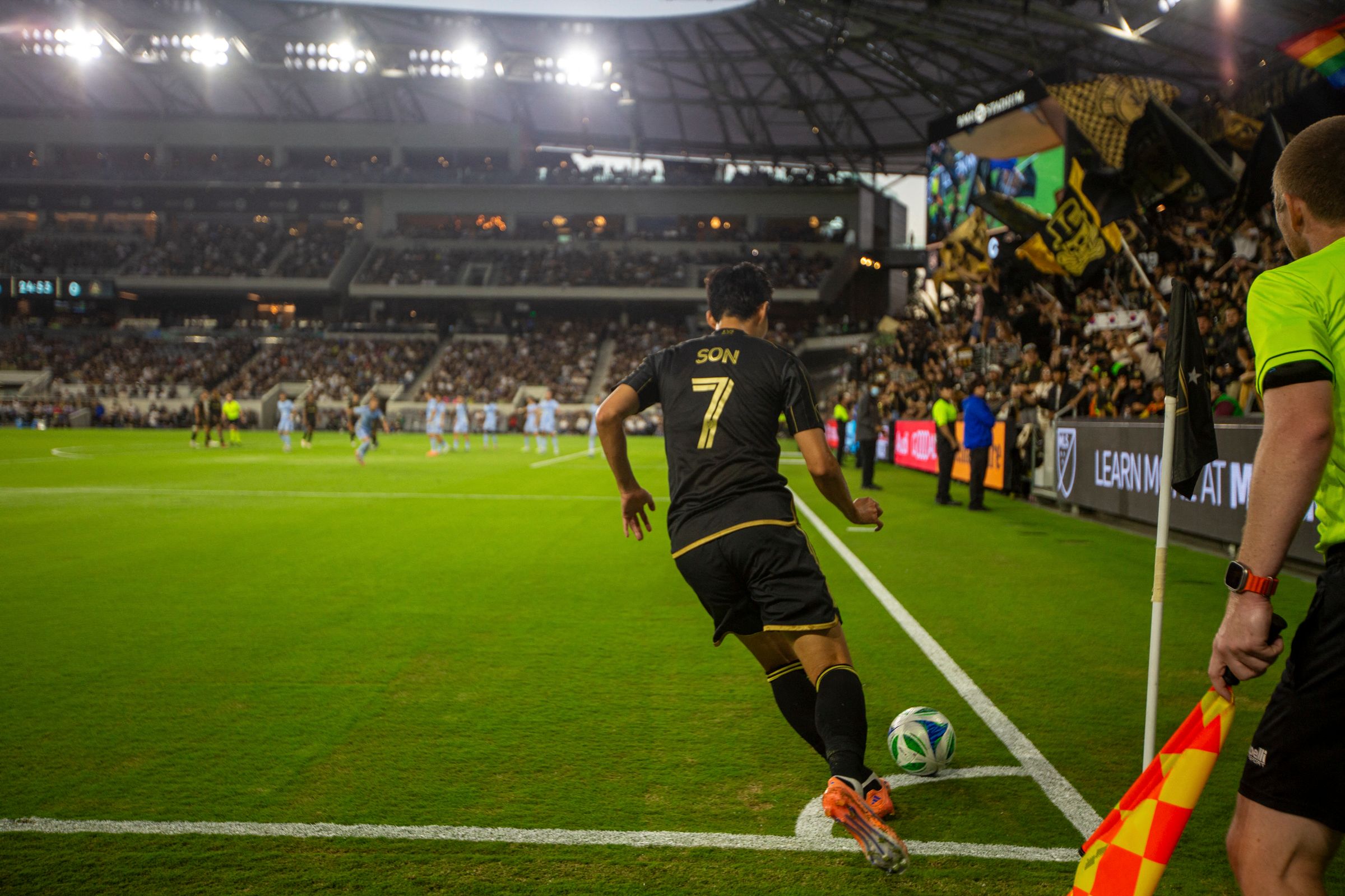 LAFC-vs-Atlanta-United-at-BMO-Stadium