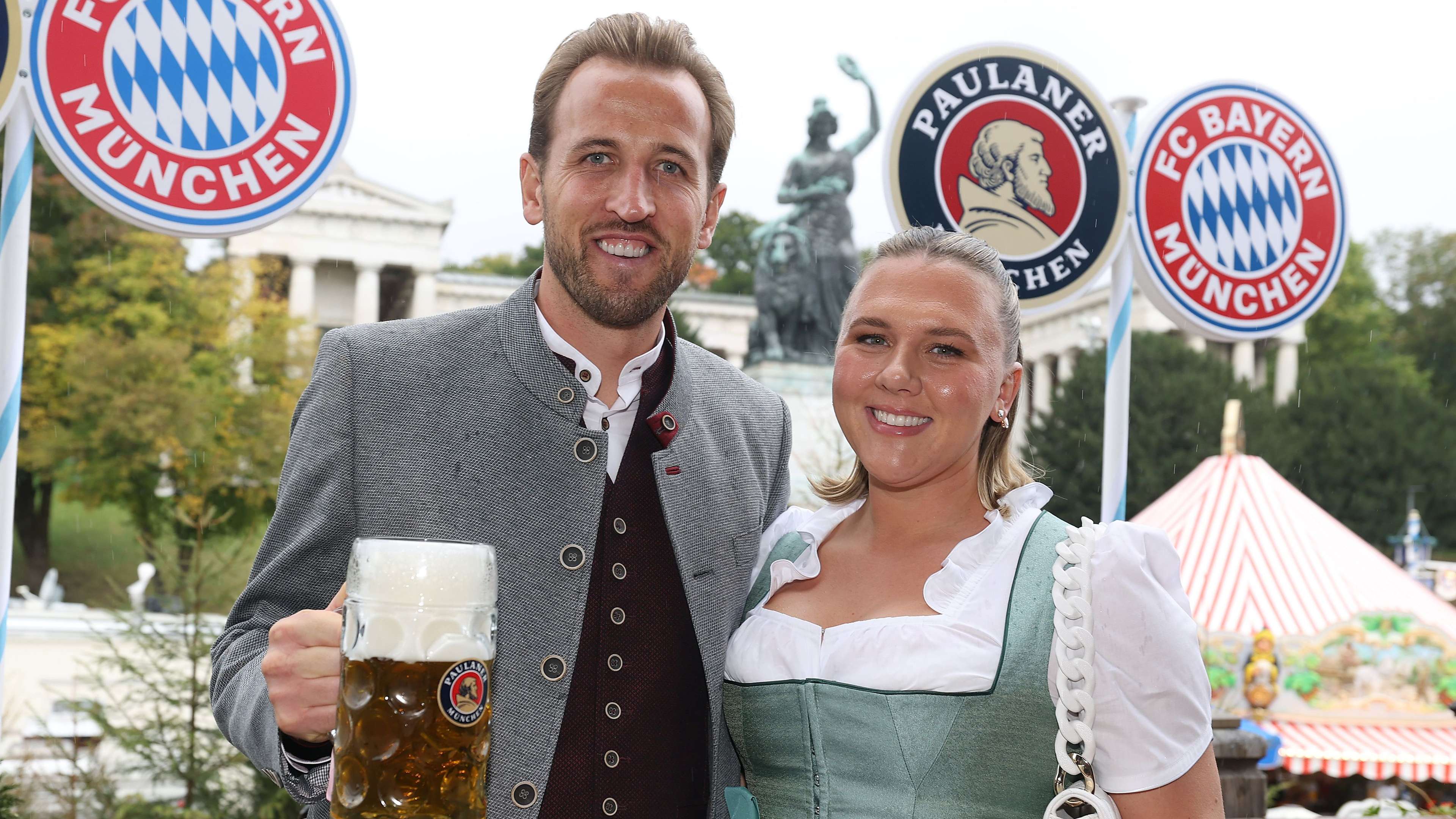 FC Bayern München Attends Oktoberfest Kane
