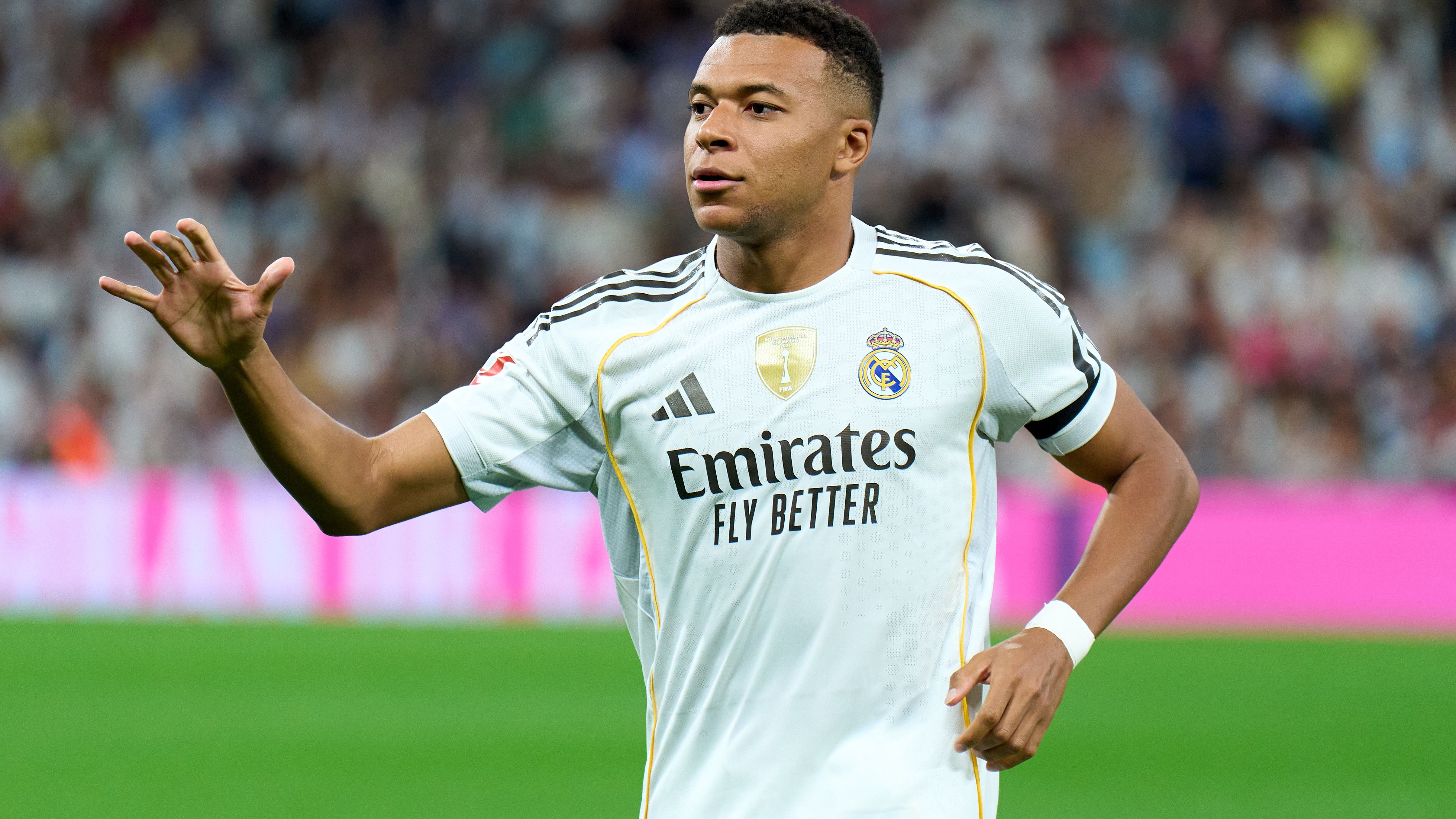 Real Madrid CF v Villarreal CF - LaLiga EA Sports