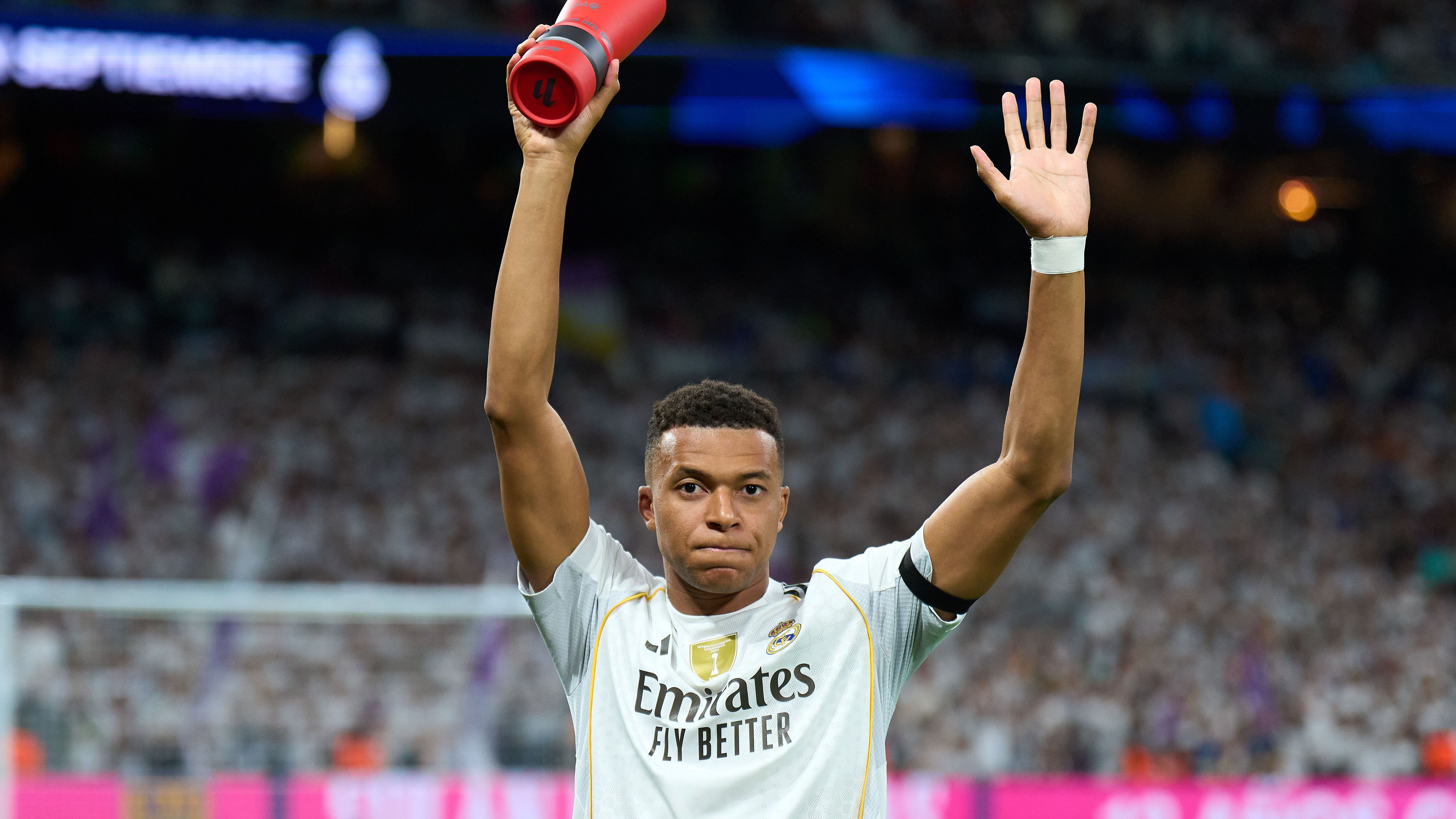 Real Madrid CF v Villarreal CF - LaLiga EA Sports