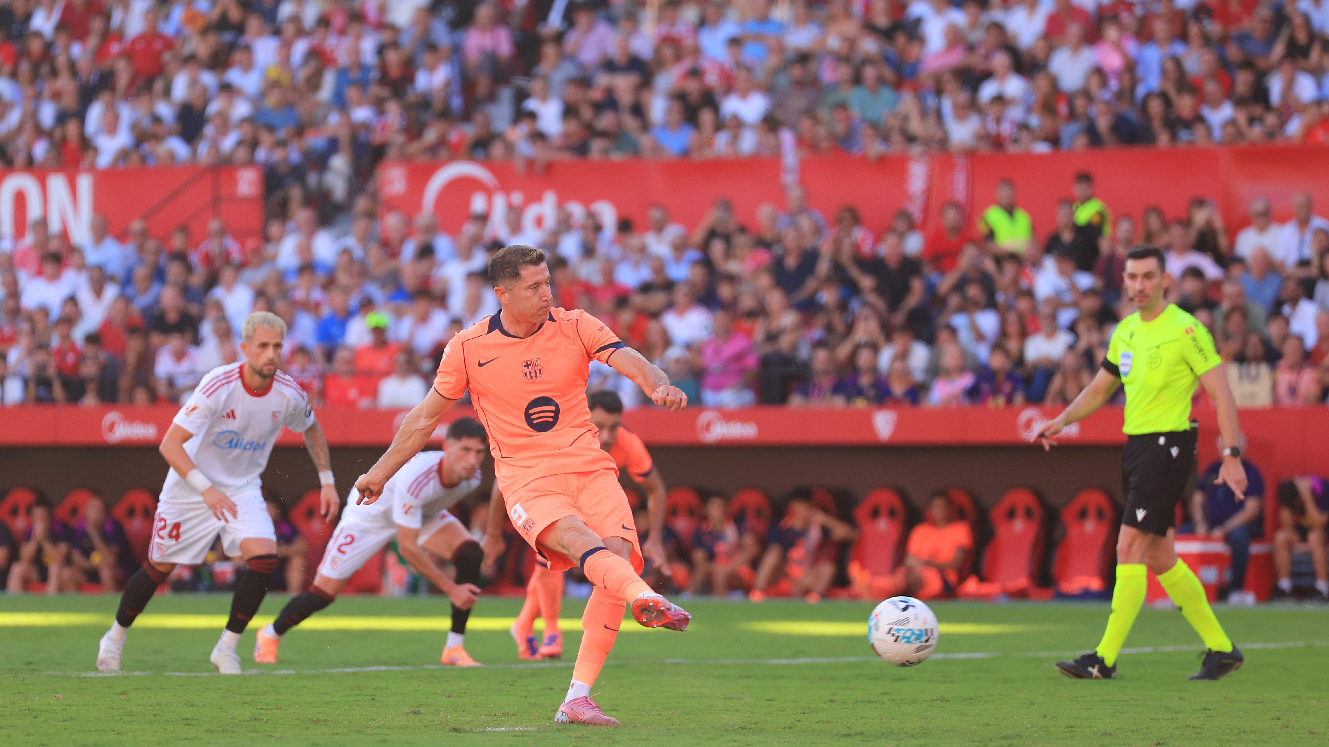 Sevilla FC v FC Barcelona - LaLiga EA Sports