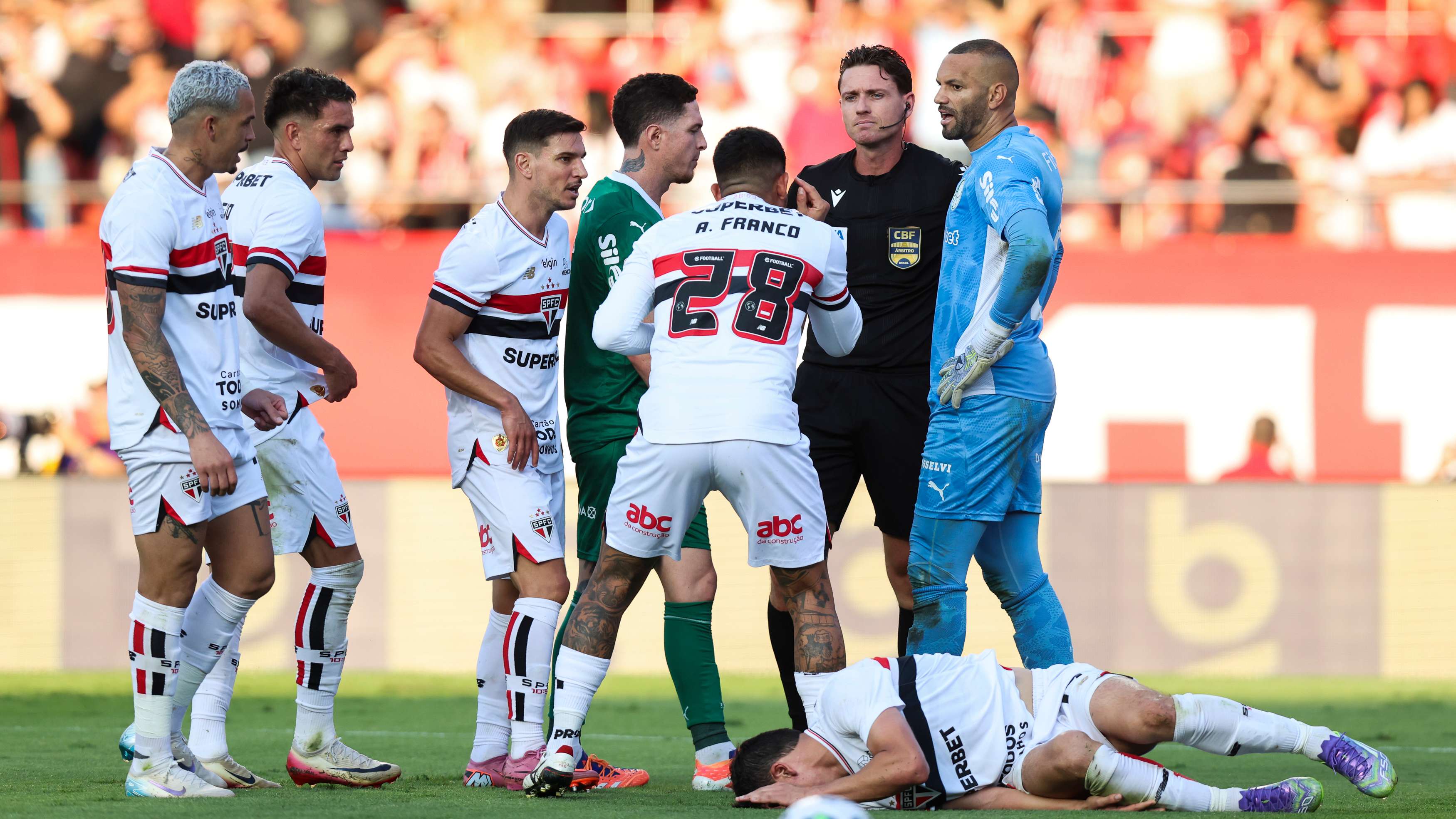 Sao Paulo v Palmeiras - Brasileirao 2025