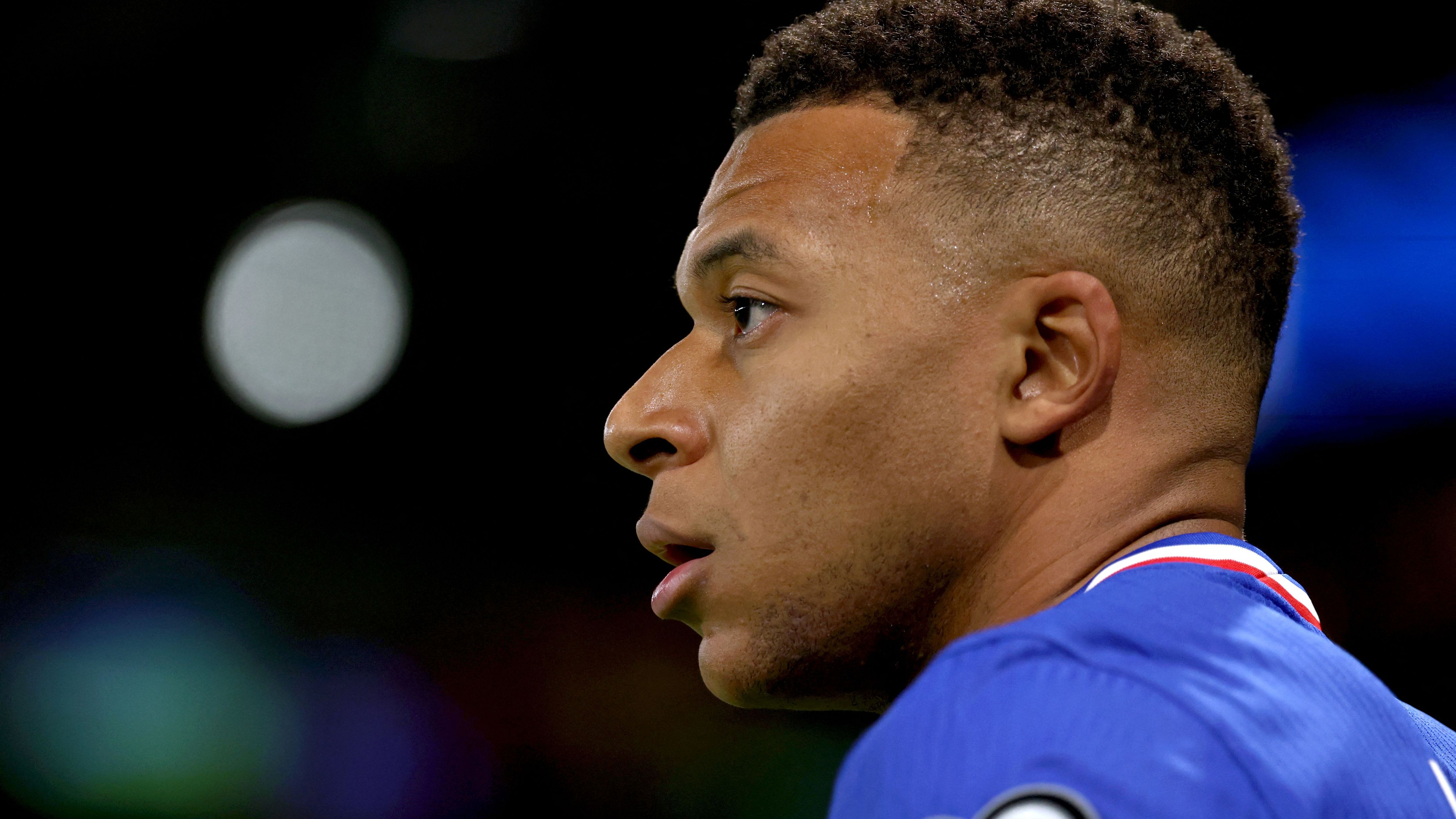 FBL-WC-2026-EUR-QUALIFIERS-FRA-AZE