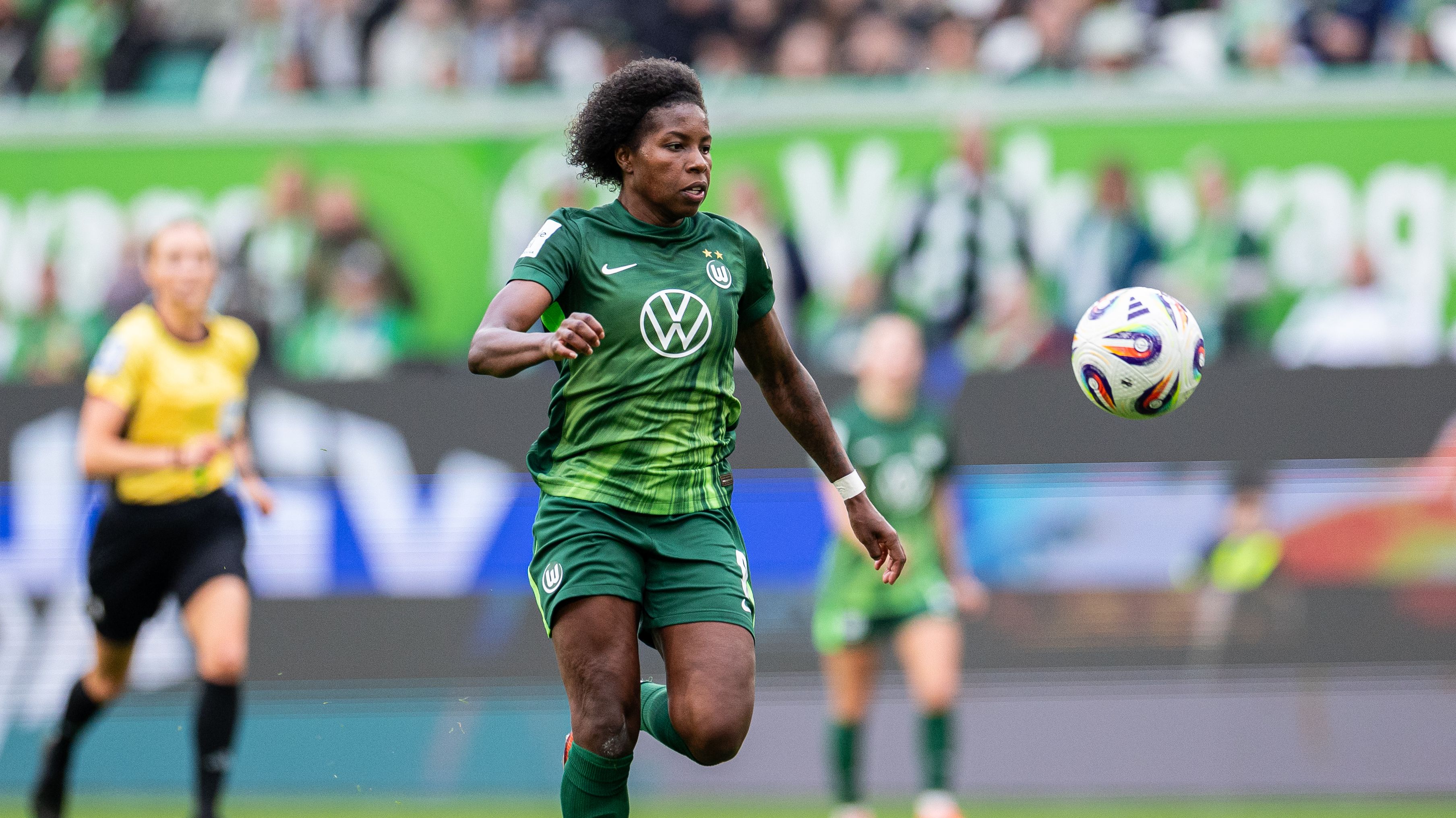 VfL Wolfsburg Women's v FC Bayern München Women's - Google Pixel Women's Bundesliga