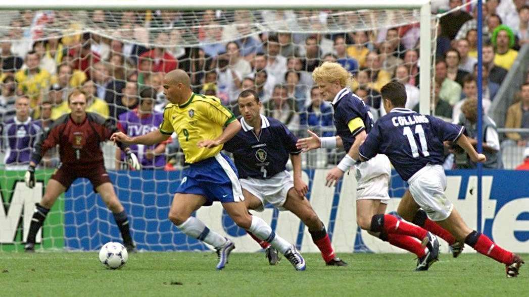 CUP-FR98 BRAZIL VS SCOTLAND