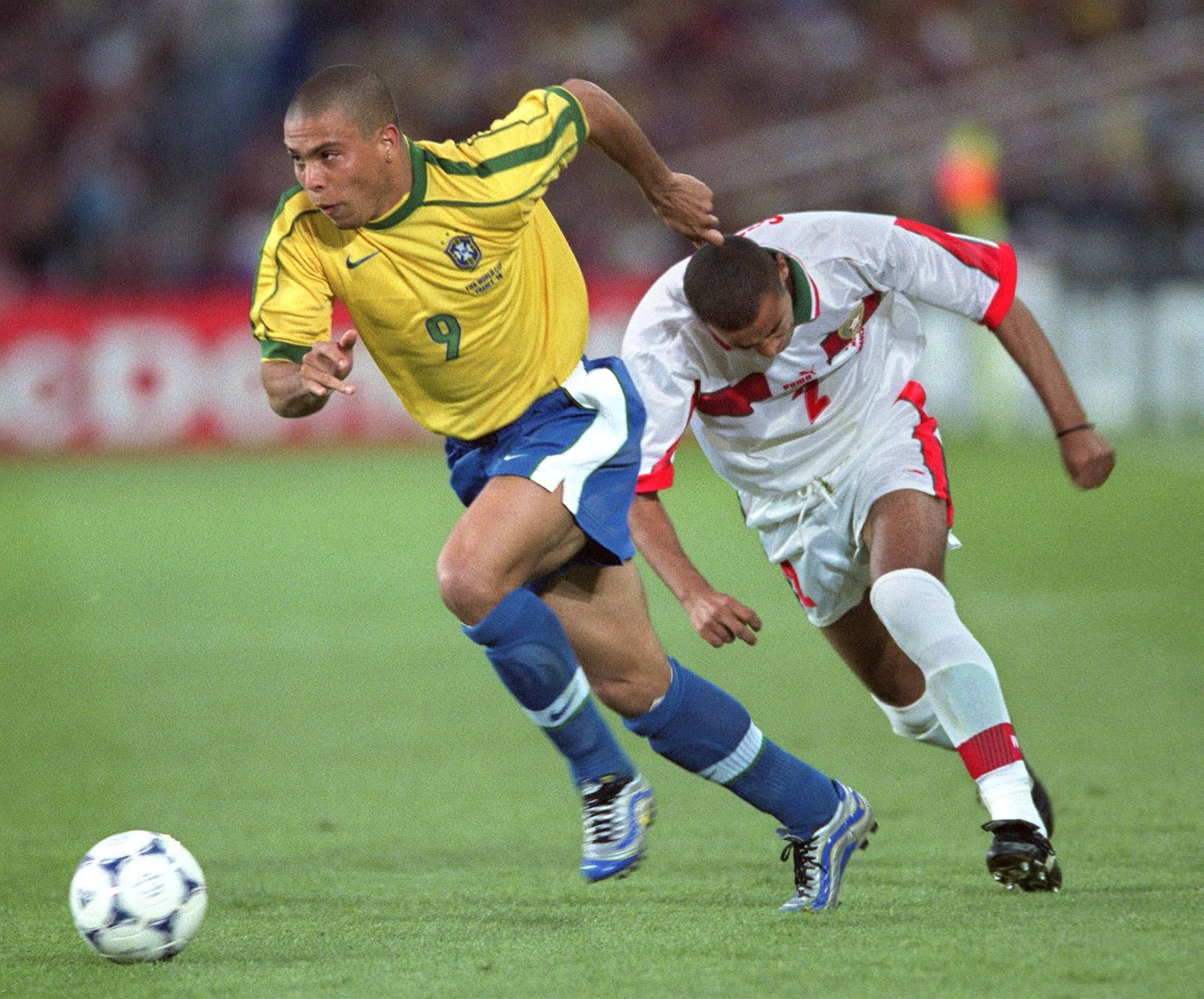 CUP-FR98-BRA-MOR-RONALDO