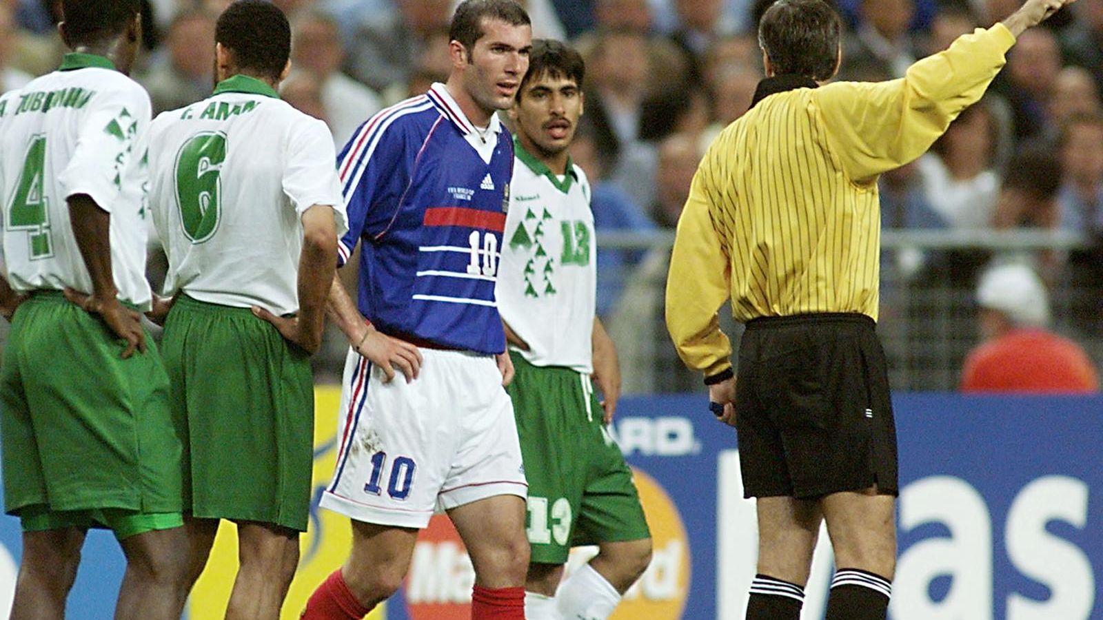 CUP-FR98-FRA-KSA-ZIDANE