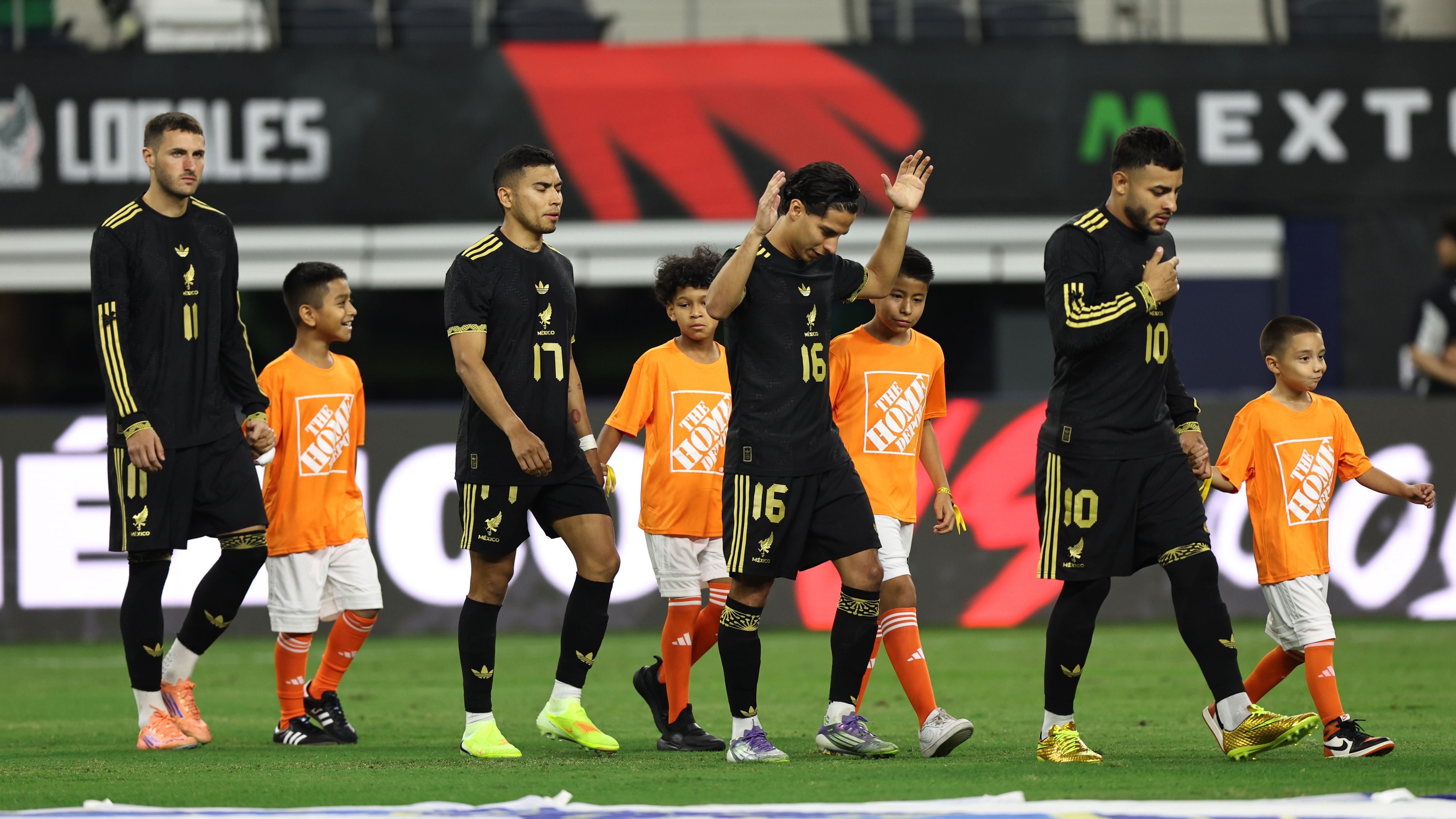 Mexico v Colombia - International Friendly