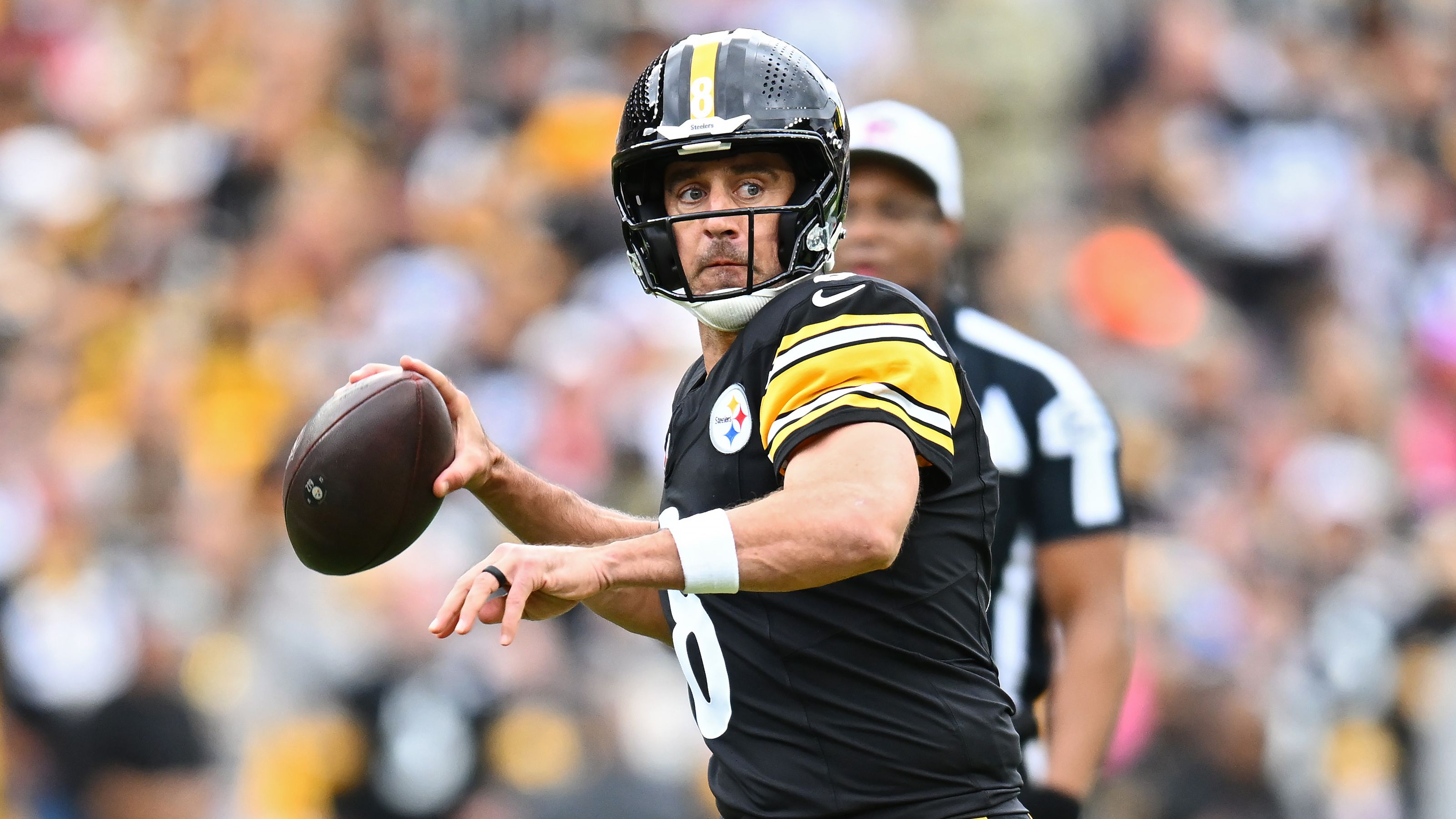 Cleveland Browns v Pittsburgh Steelers