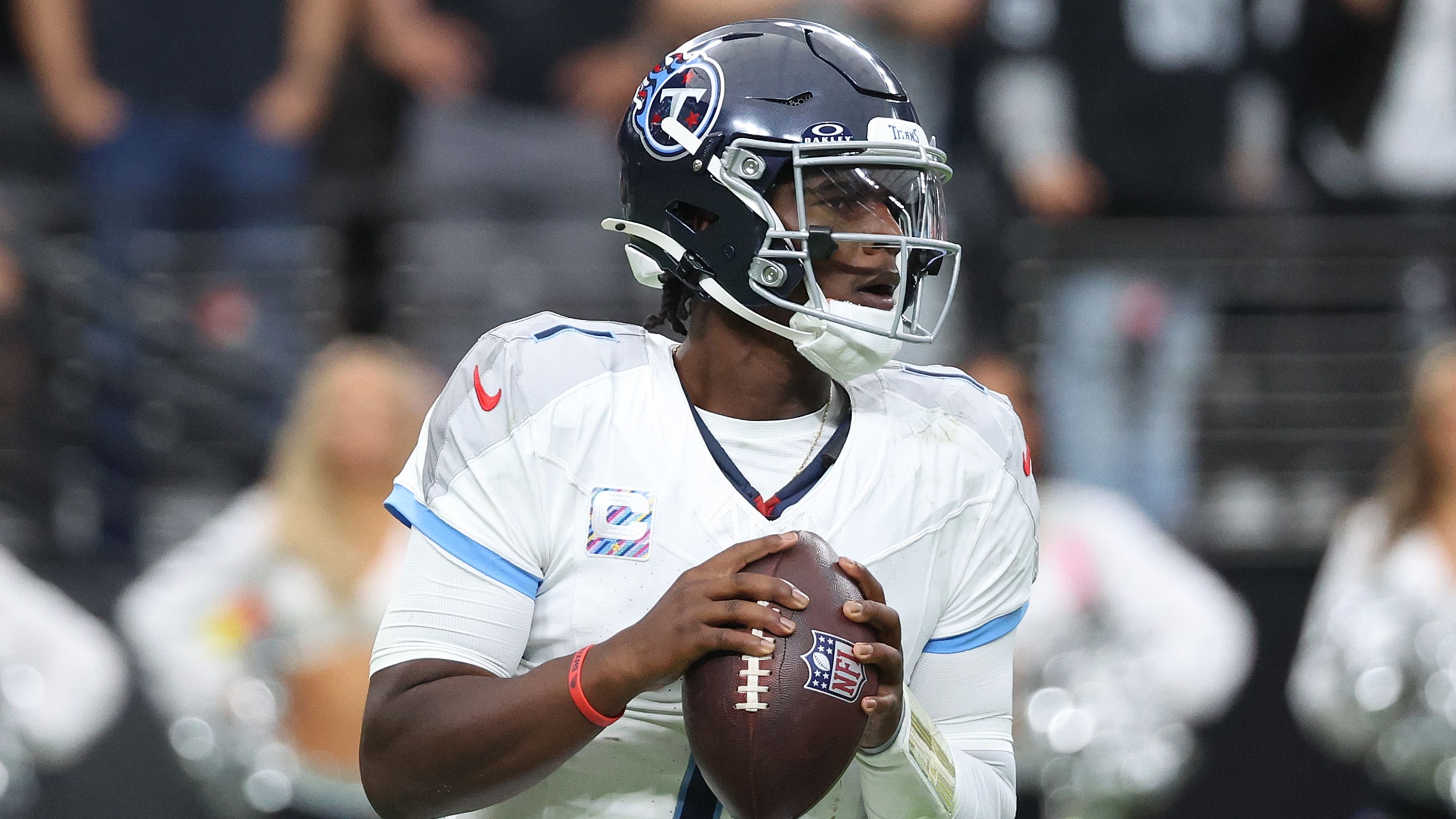 Tennessee Titans v Las Vegas Raiders