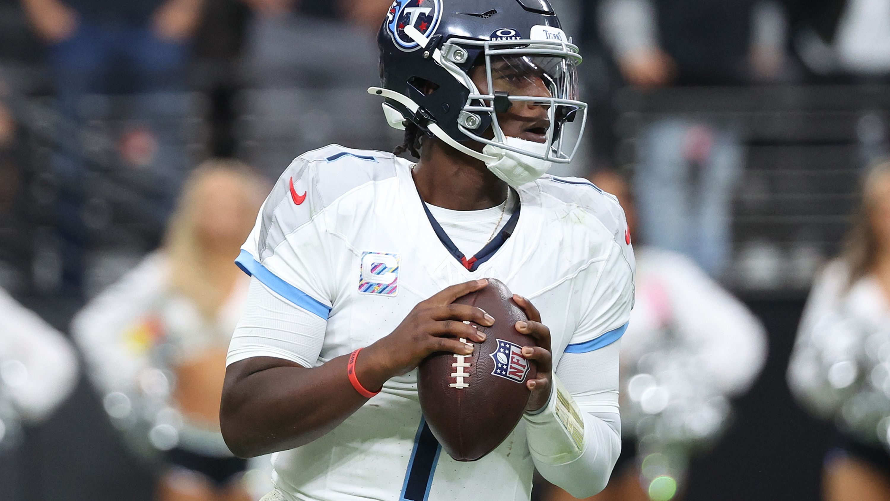 Tennessee Titans v Las Vegas Raiders