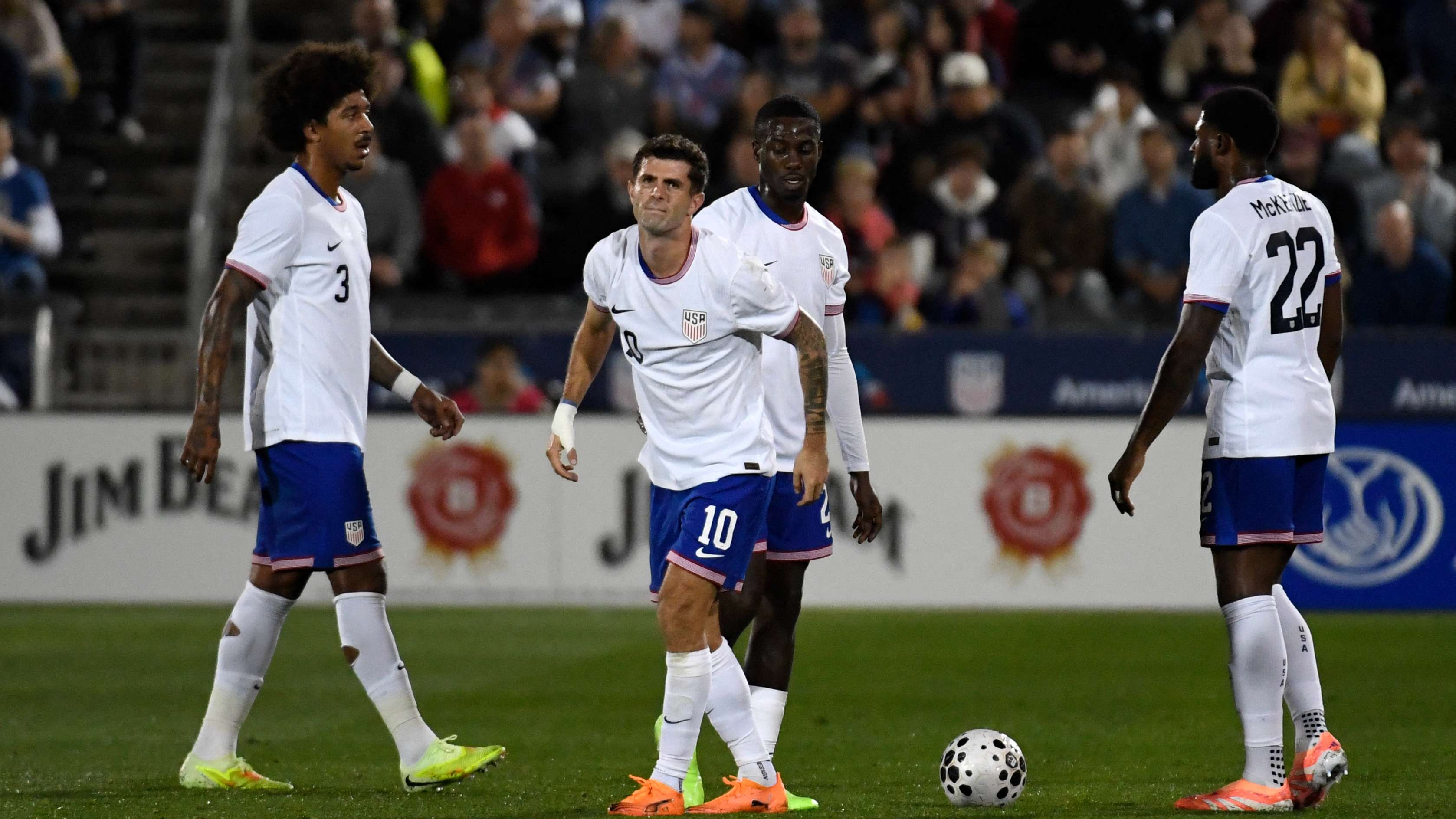 FBL-FRIENDLY-USA-AUS