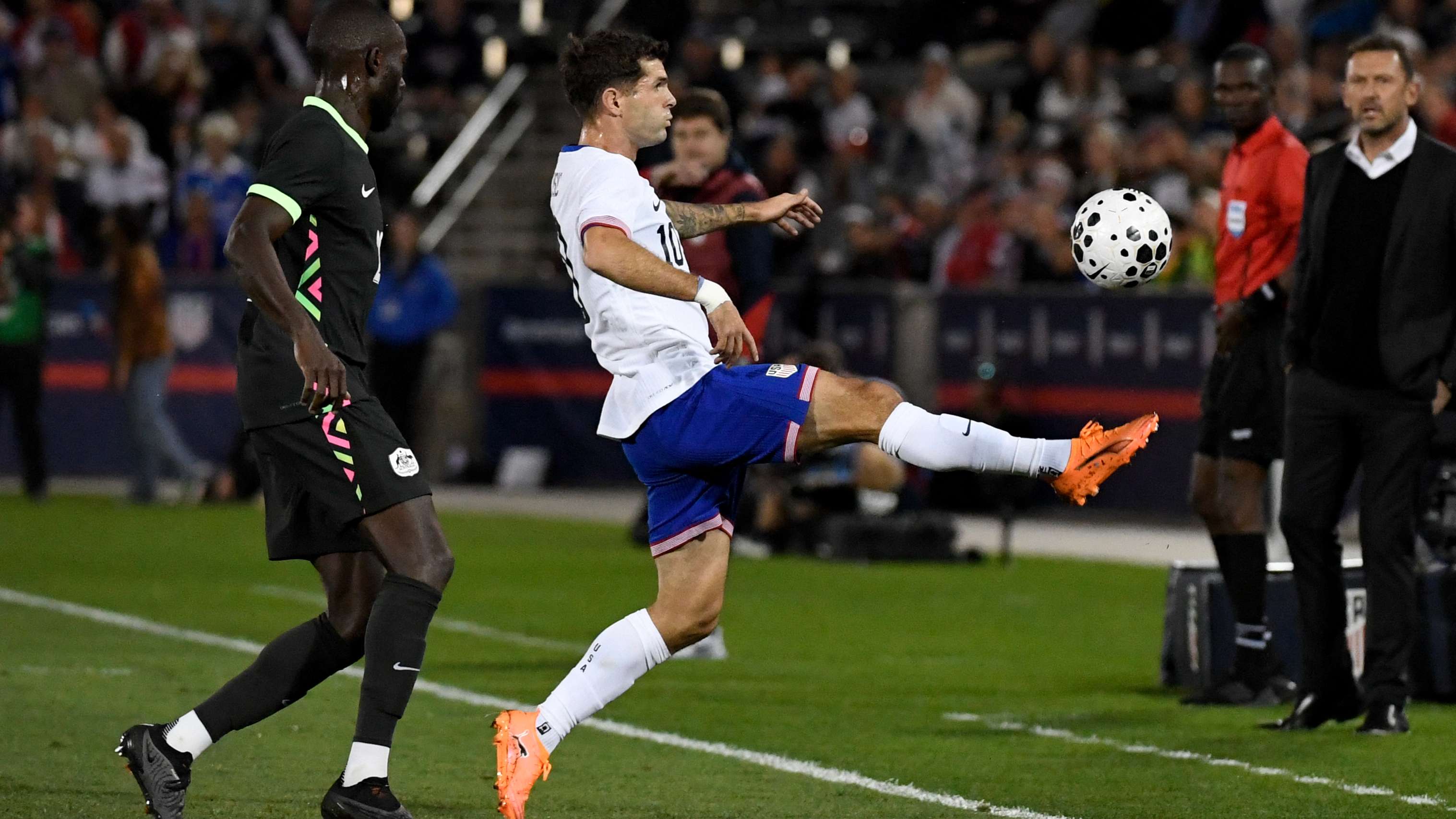 FBL-FRIENDLY-USA-AUS