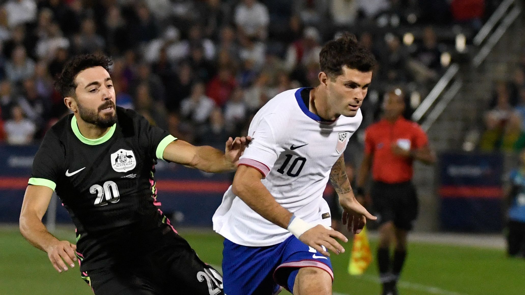 FBL-FRIENDLY-USA-AUS