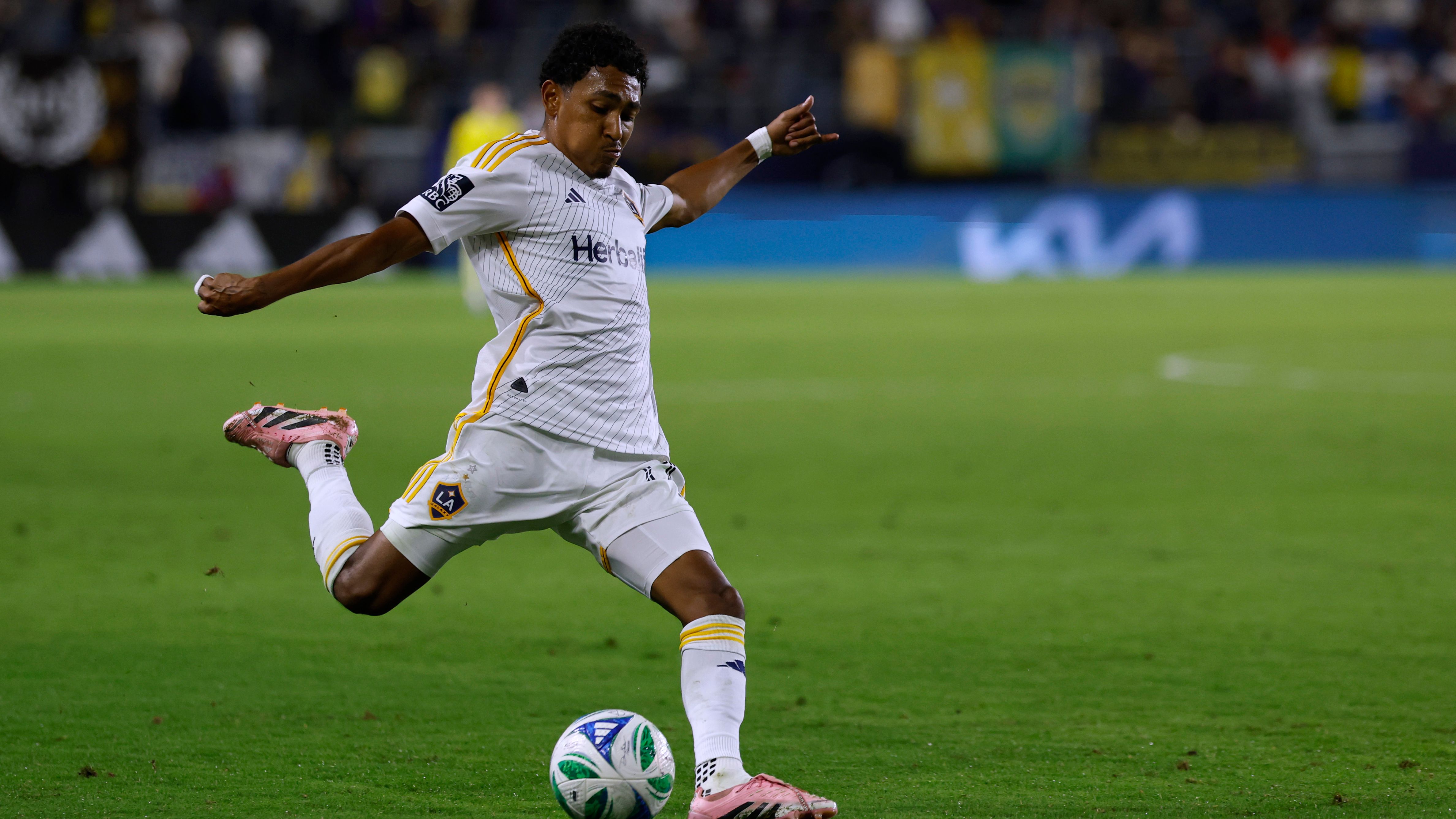 LA Galaxy v FC Dallas