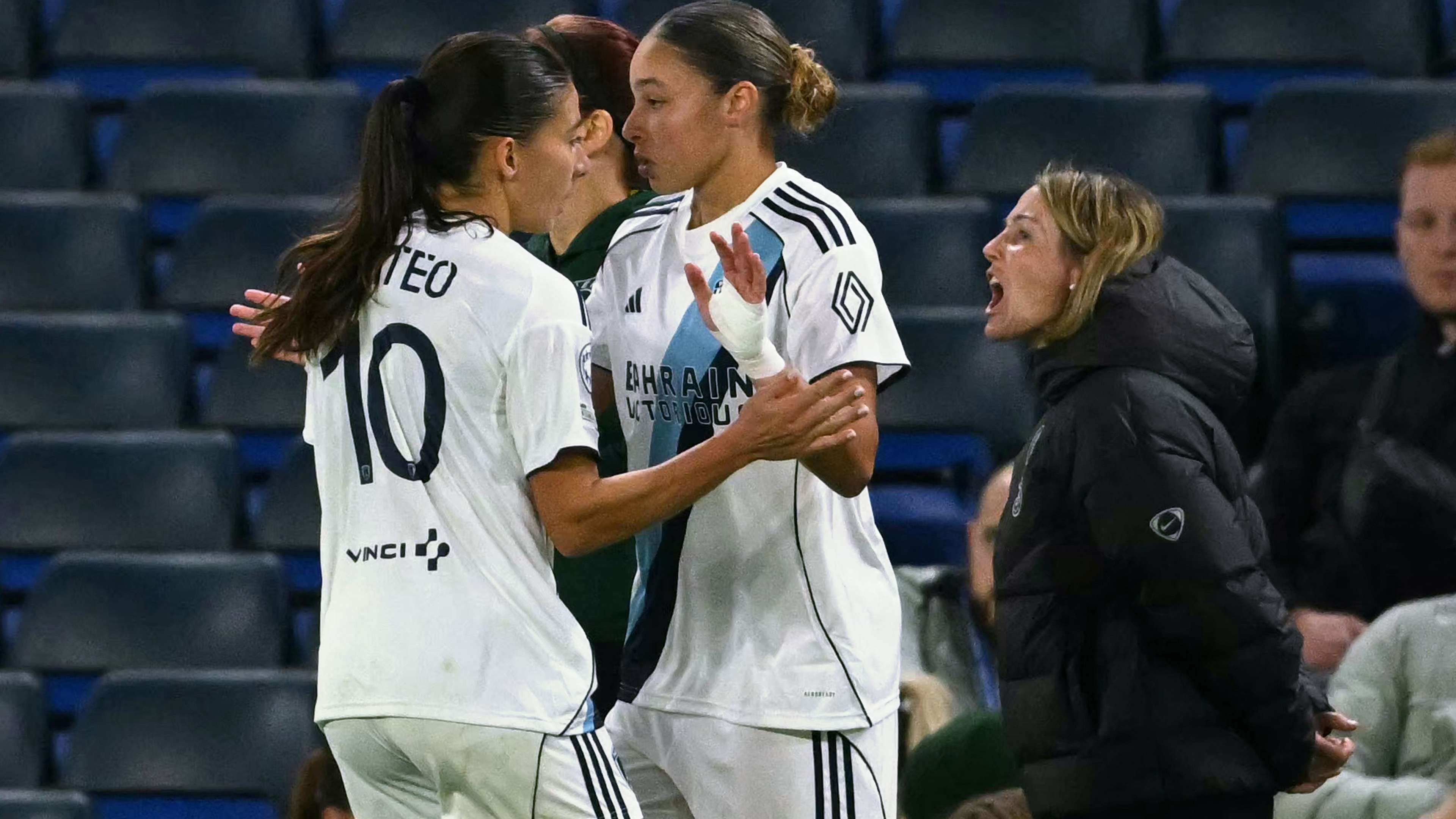 FBL-EUR-C1-WOMEN-CHELSEA-PARIS FC