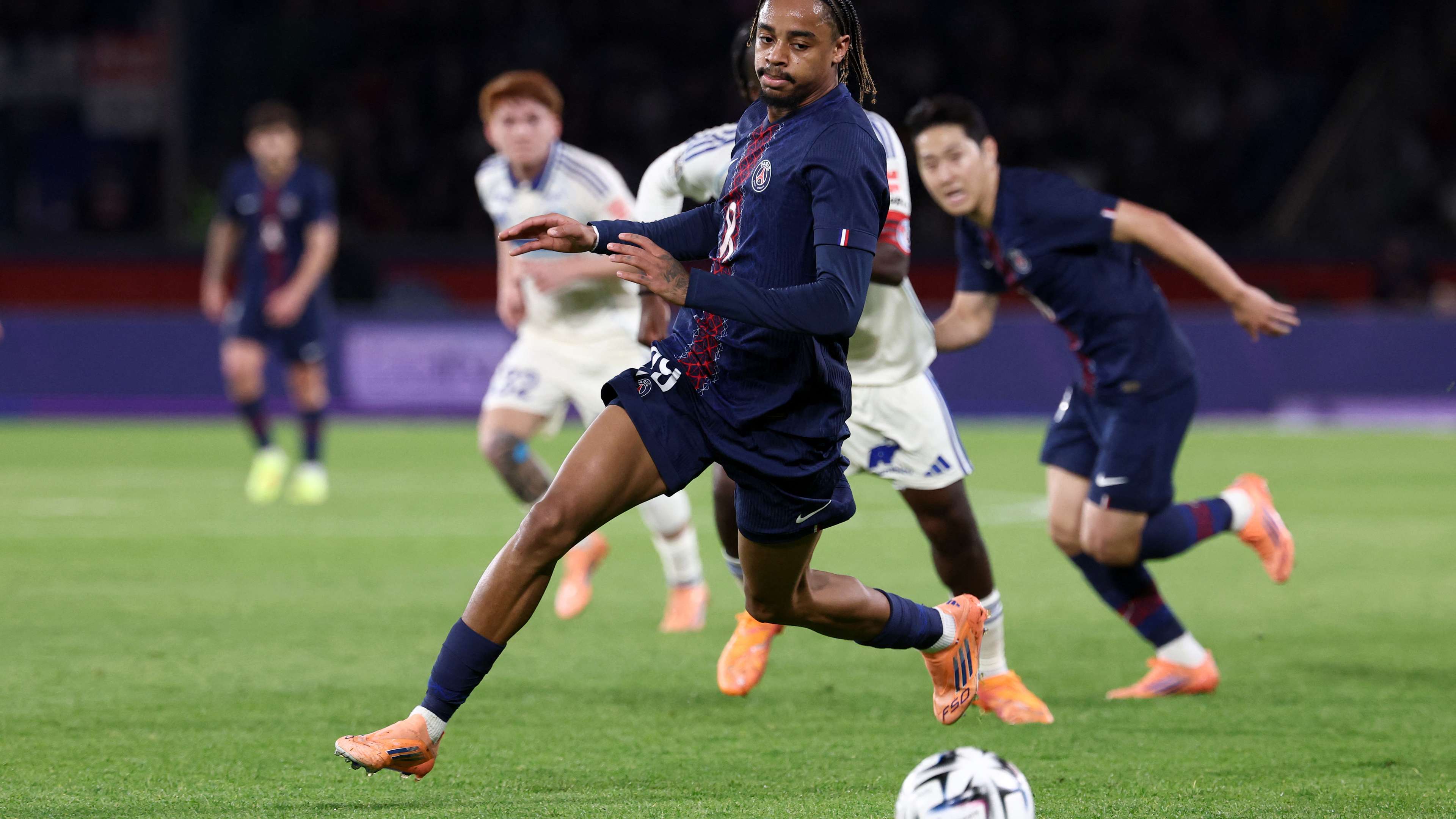 FBL-FRA-LIGUE1-PSG-STRASBOURG