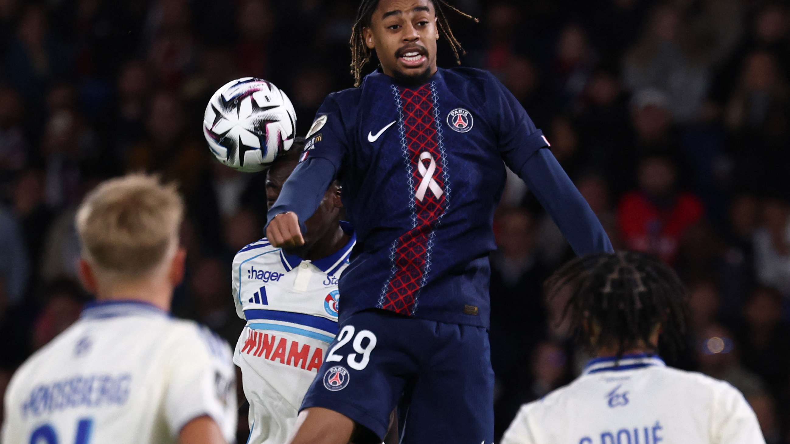 FBL-FRA-LIGUE1-PSG-STRASBOURG