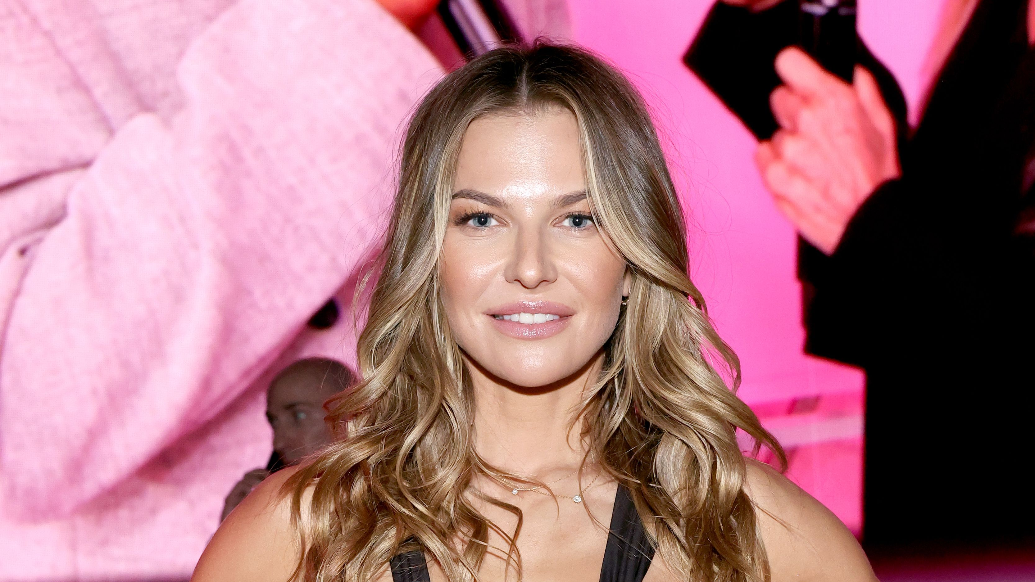 Victoria's Secret Fashion Show 2025 - Runway