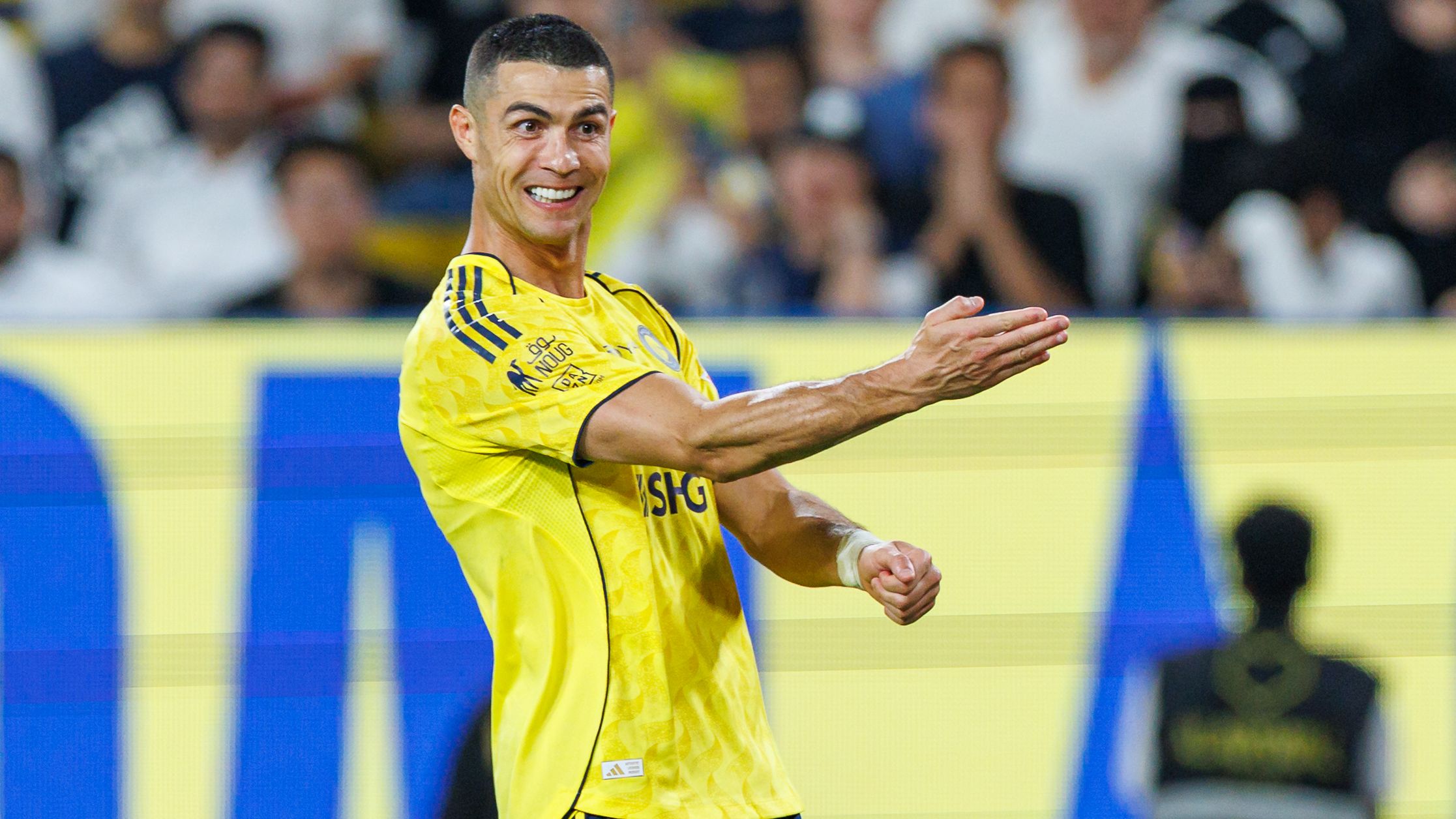 VIDEO: Cristiano Ronaldo smashes home screamer for Al-Nassr just minutes after missing penalty | Goal.com UK