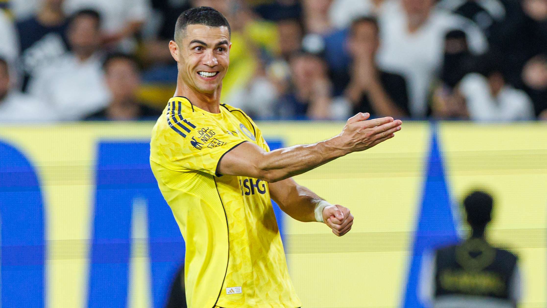 VIDEO: Cristiano Ronaldo smashes home screamer for Al-Nassr just minutes after missing penalty | Goal.com