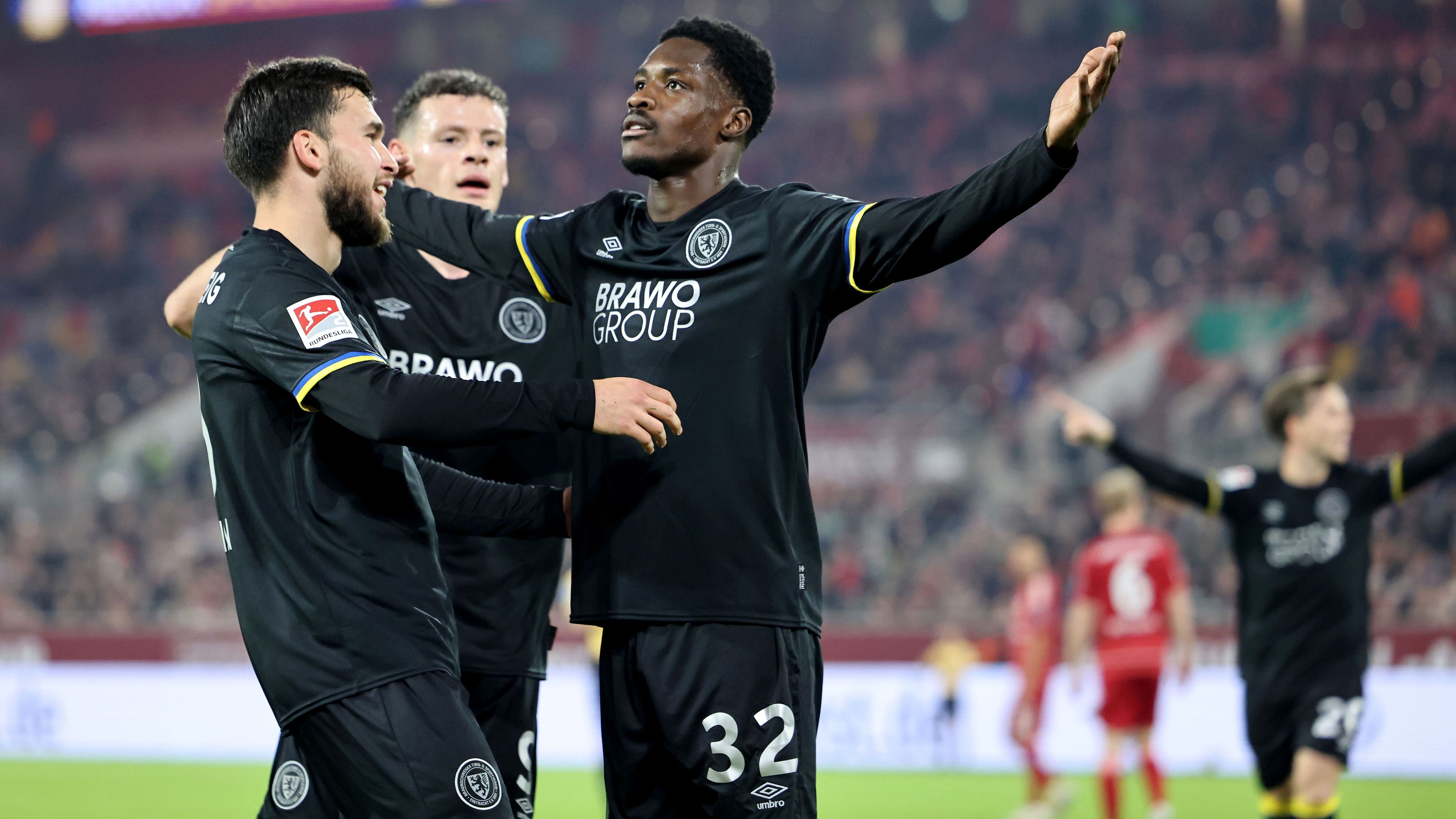 Fortuna Düsseldorf v Eintracht Braunschweig - 2. Bundesliga