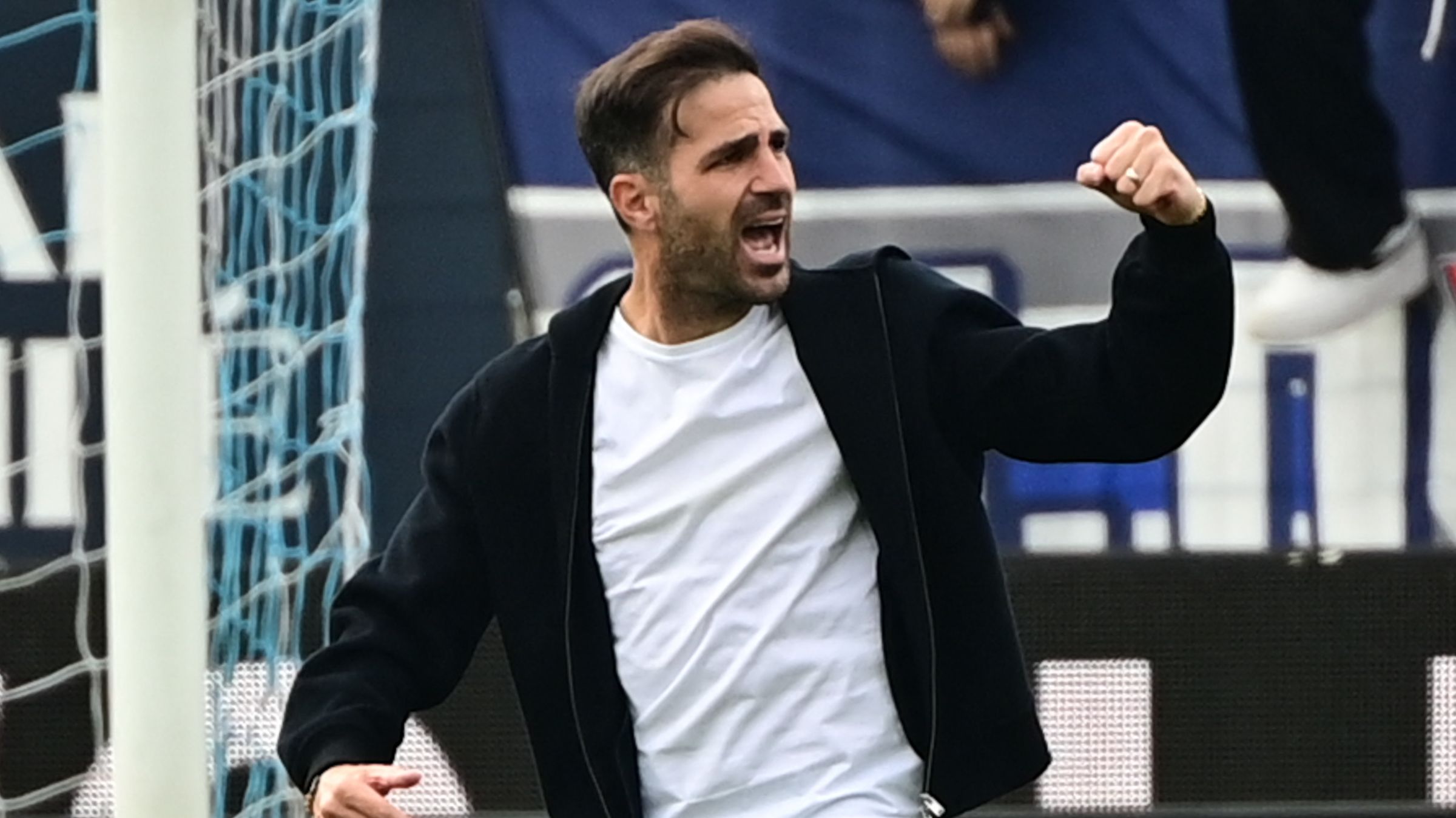 VIDEO: 'I'm so f*cking proud of you!' - Cesc Fabregas delivers stirring team talk after Arsenal & Chelsea legend guided Como to big win over Serie A giants Juventus | Goal.com UK