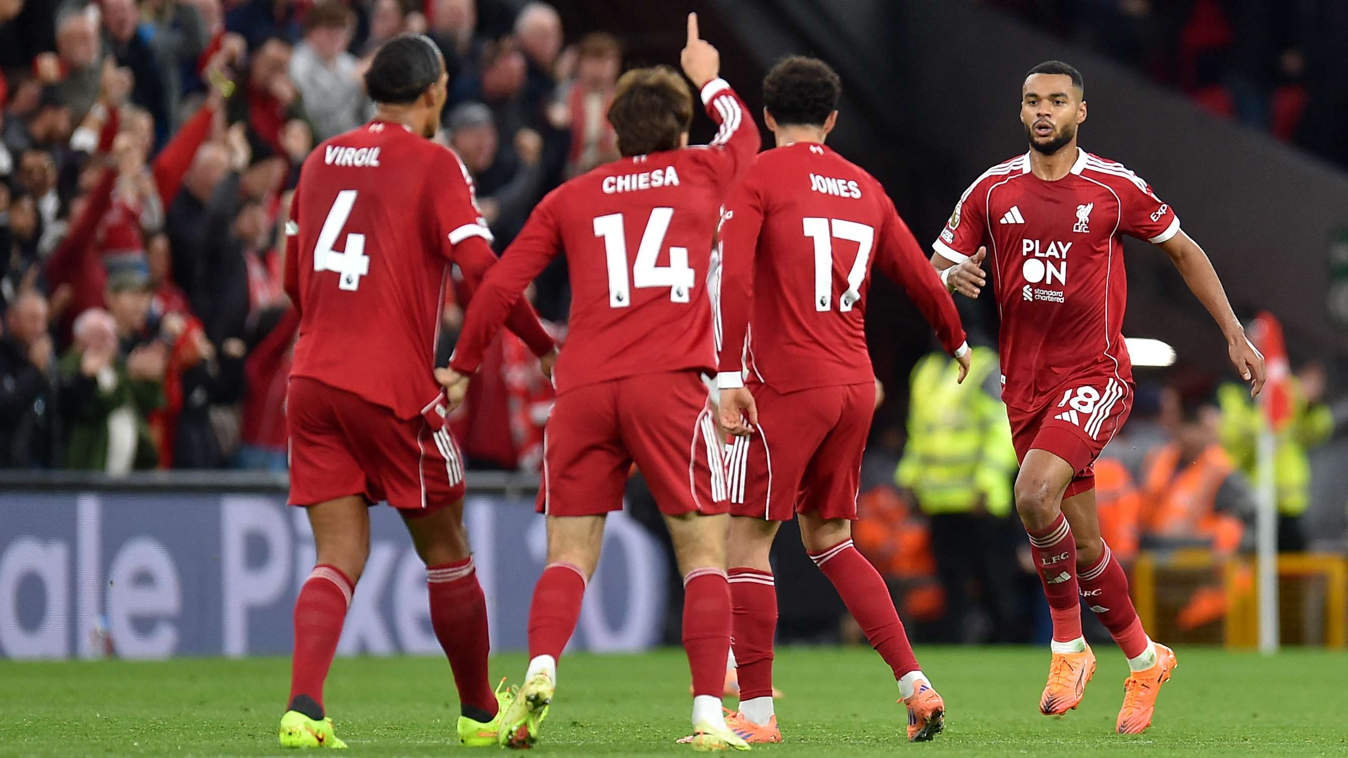 FBL-ENG-PR-LIVERPOOL-MAN UTD