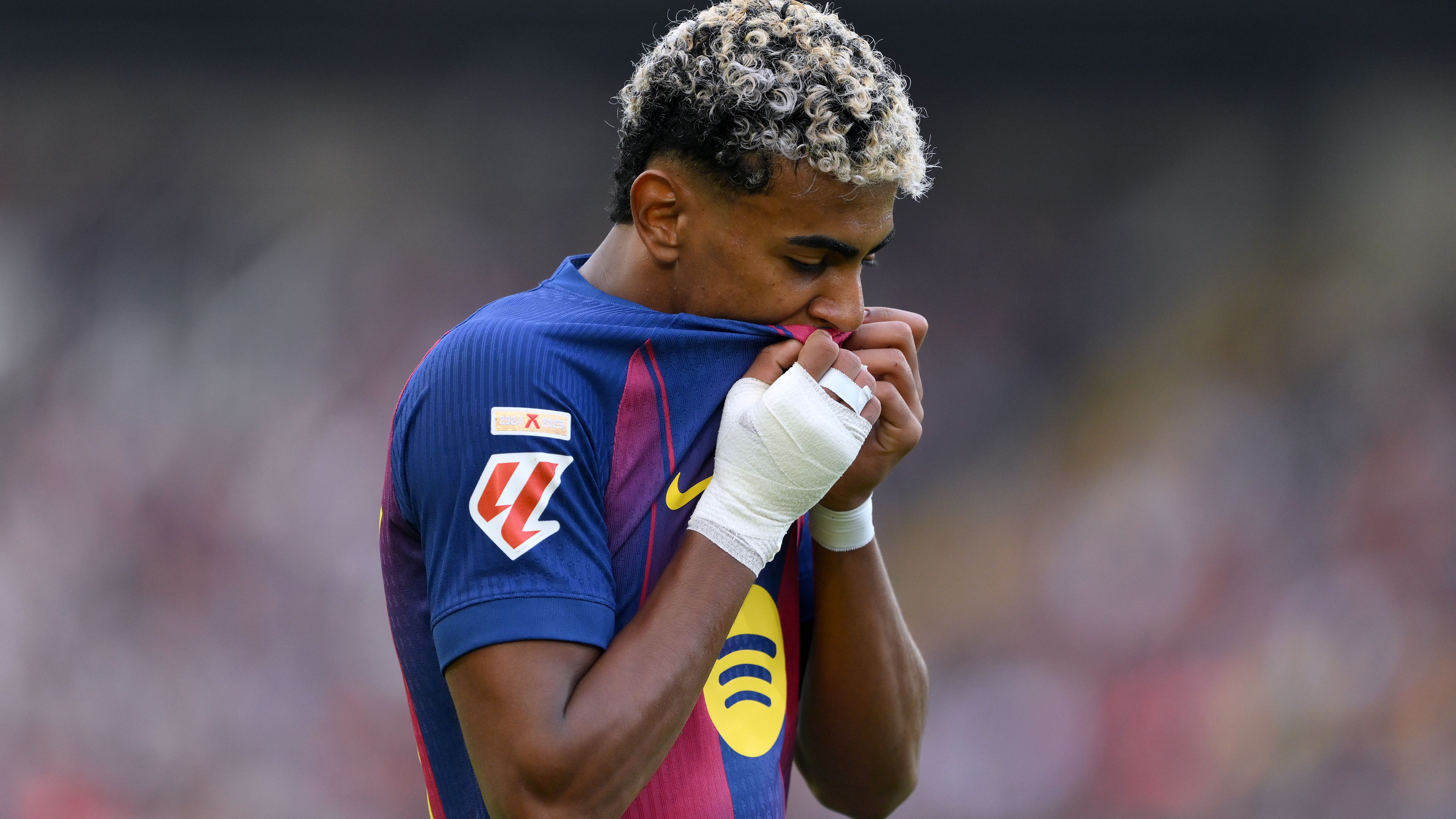 FC Barcelona v Girona FC - LaLiga EA Sports