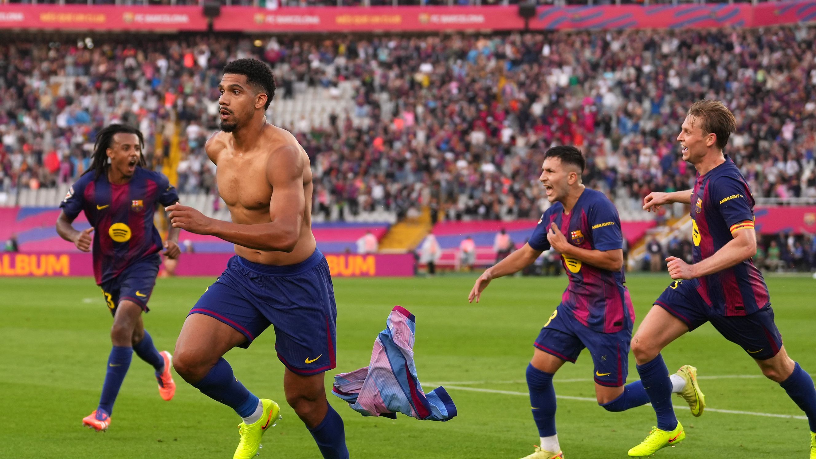 FC Barcelona v Girona FC - LaLiga EA Sports