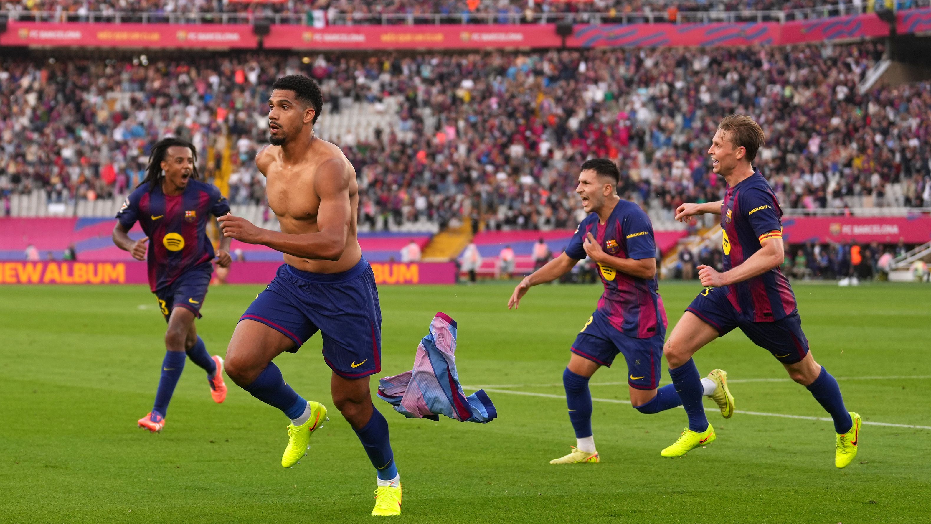 FC Barcelona v Girona FC - LaLiga EA Sports