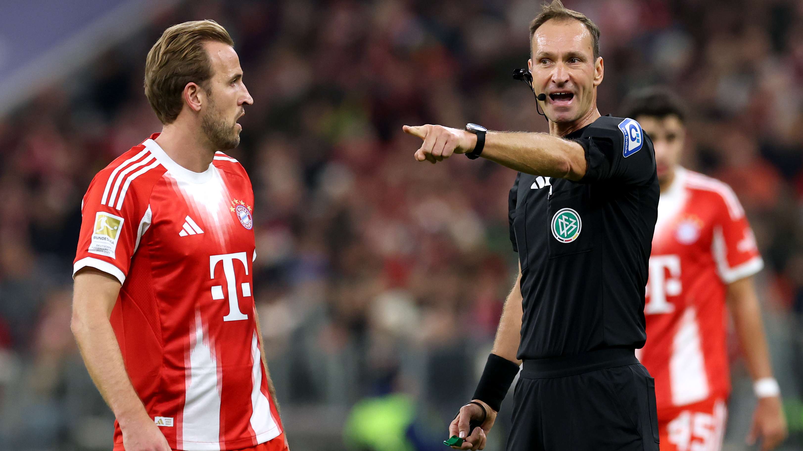 FC Bayern München v Borussia Dortmund - Bundesliga