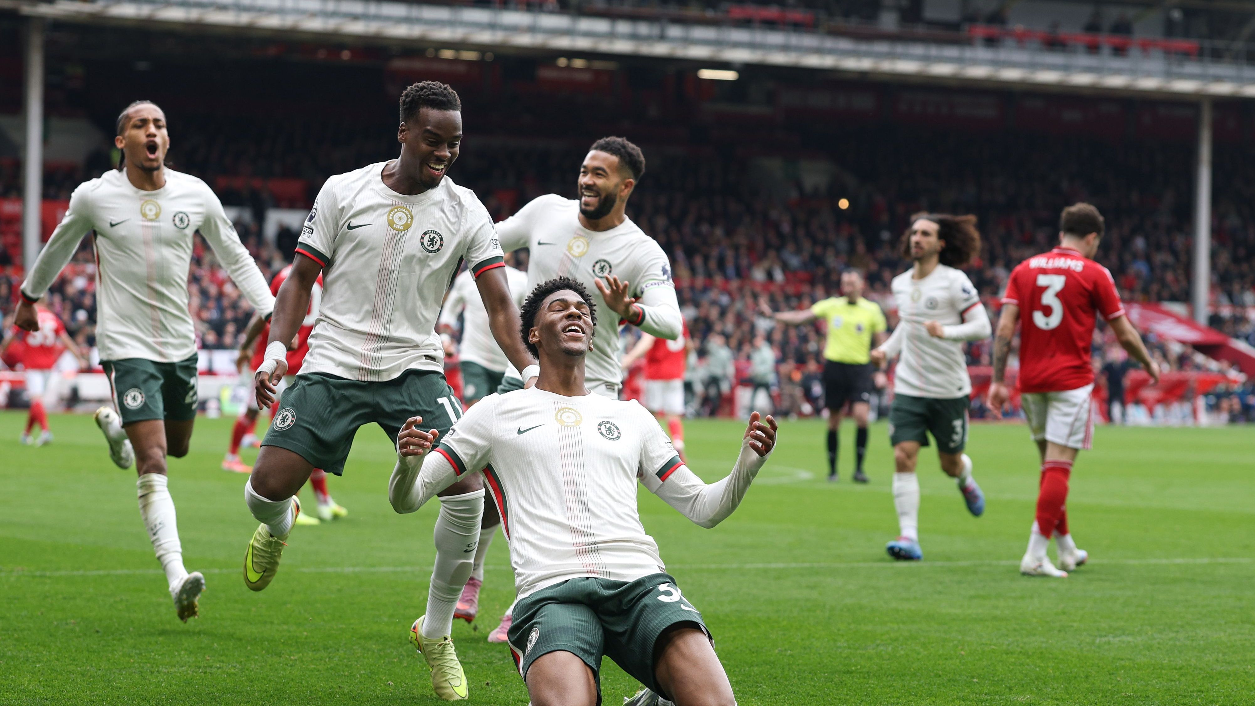 Nottingham Forest v Chelsea - Premier League